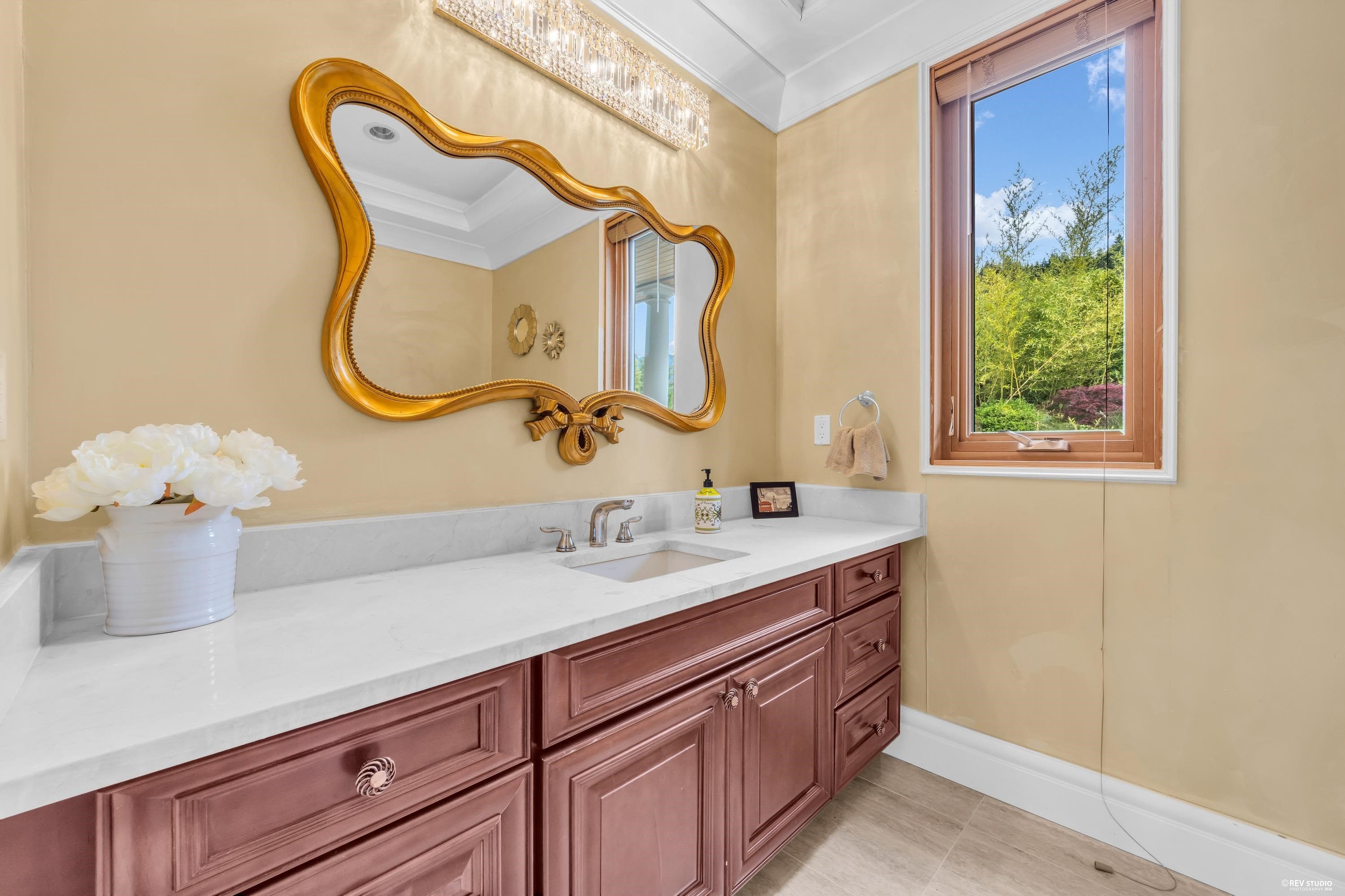 950 Greenwood Road, West Vancouver, V7S 1X7 — photo 5