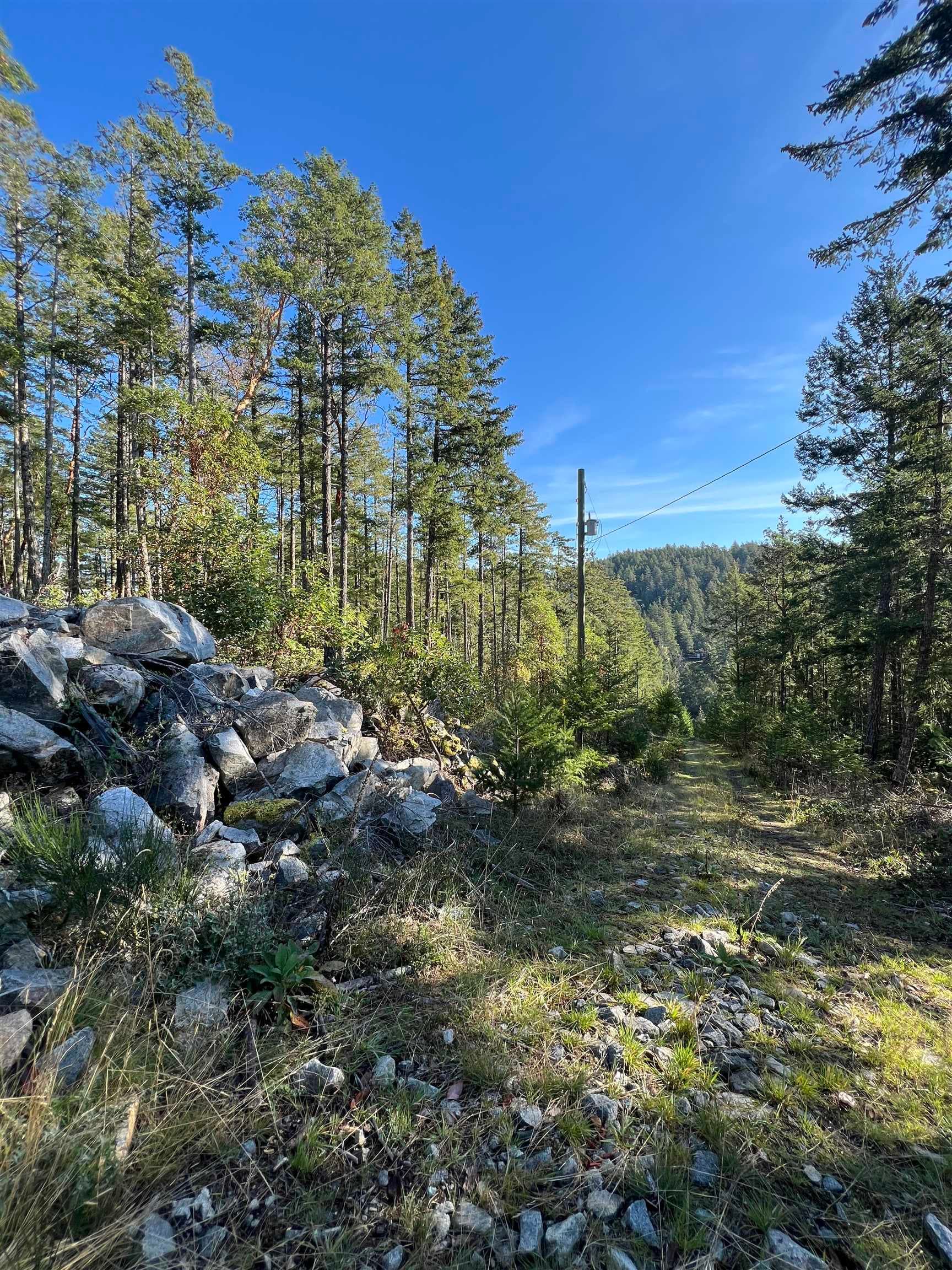13589 Lee Road, Garden Bay