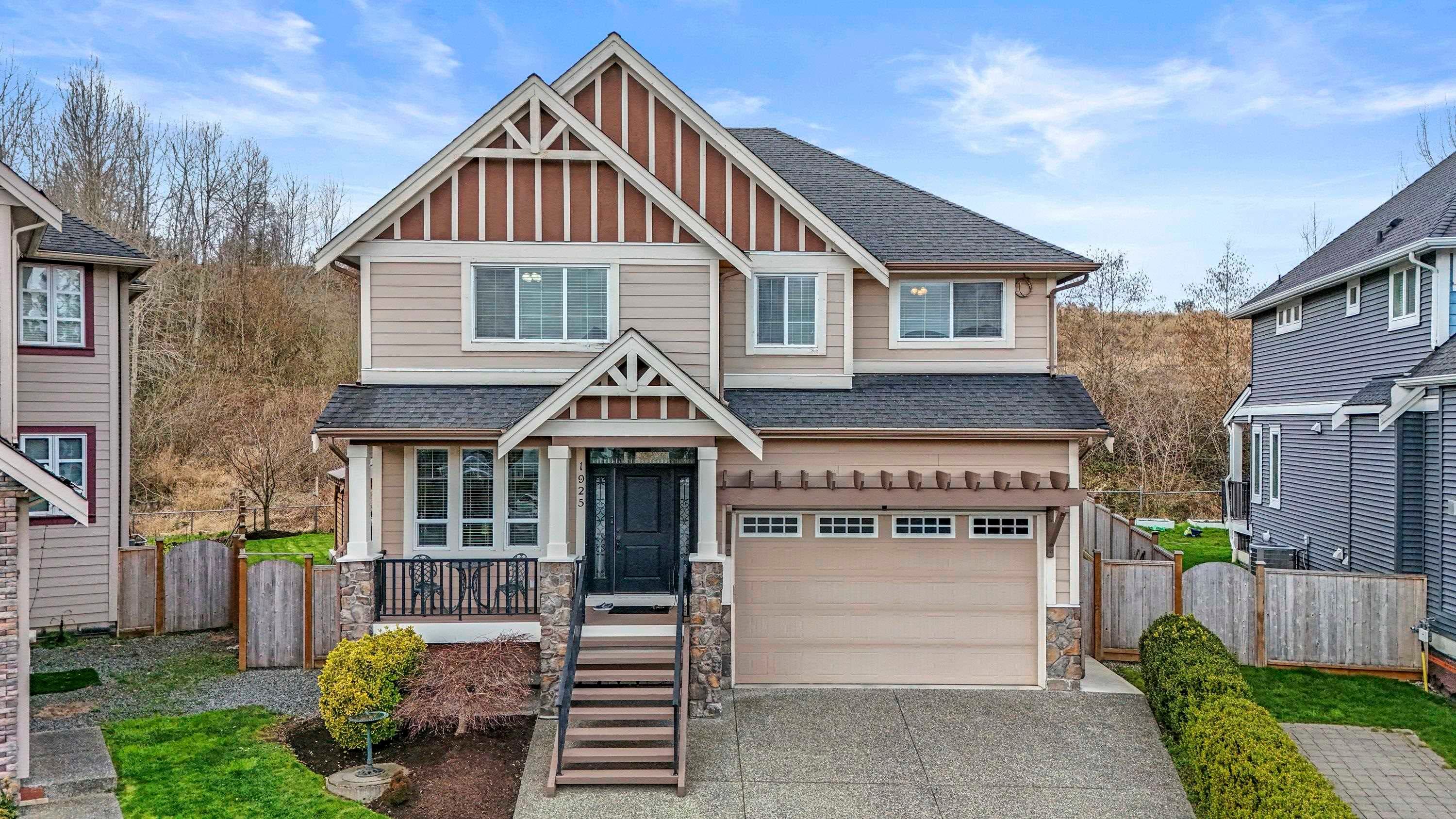 1925 Merlot Boulevard, Abbotsford, V4X 0A6 — photo 1