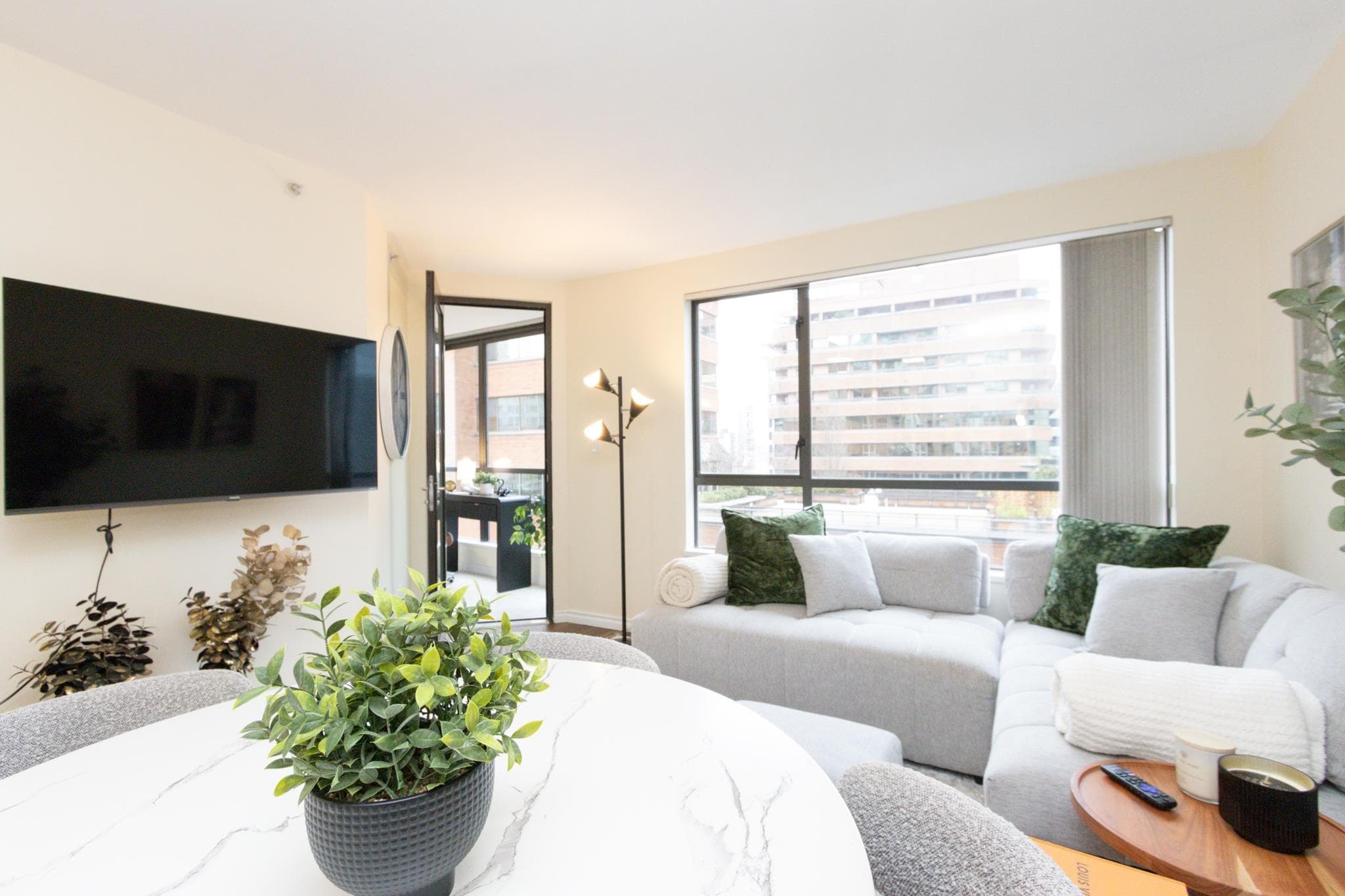 1501 - 1189 Howe Street, Vancouver, V6Z 2X4 — photo 4