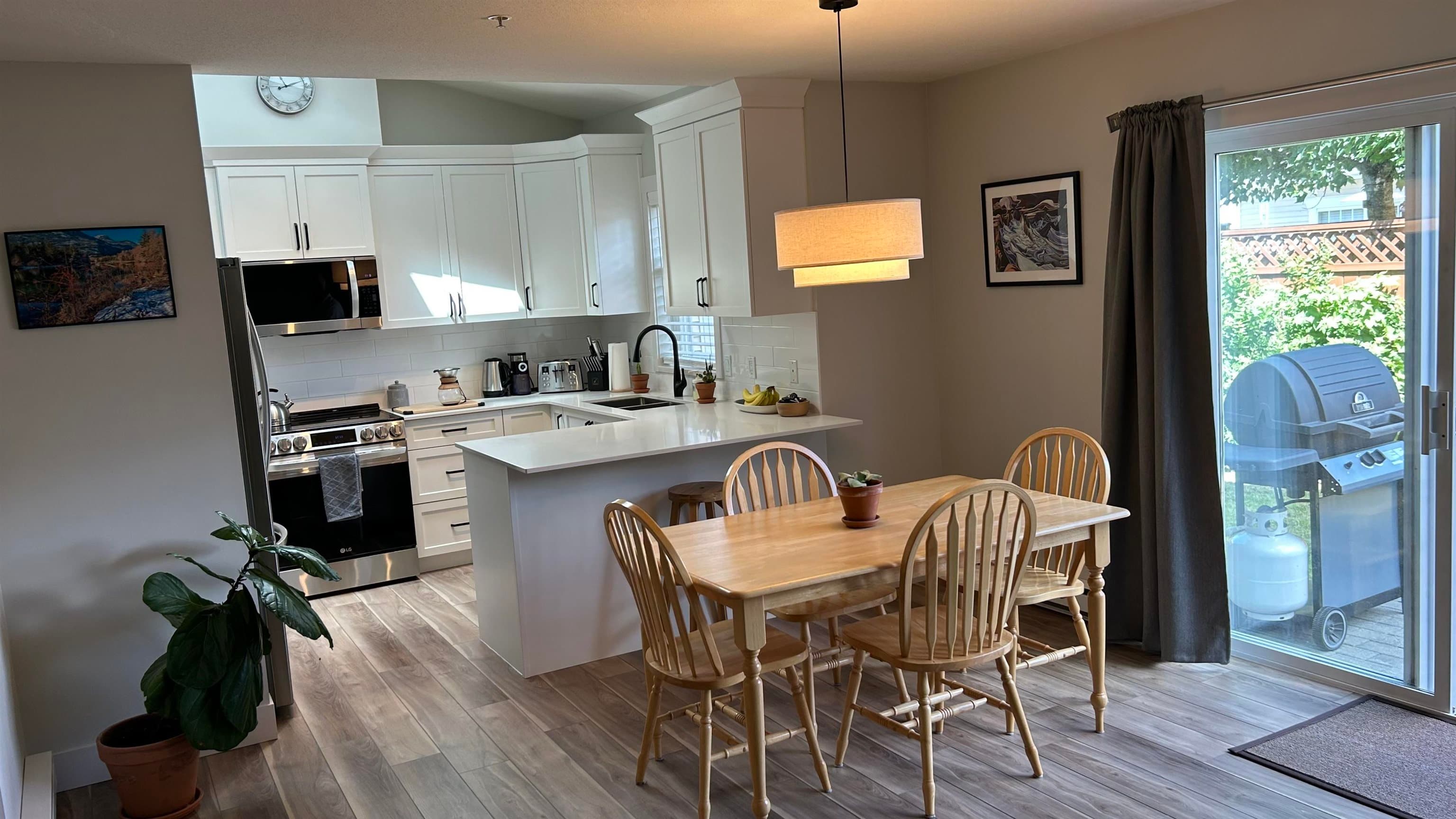 13 - 1821 Willow Crescent, Squamish, V8B 0L9 — photo 5
