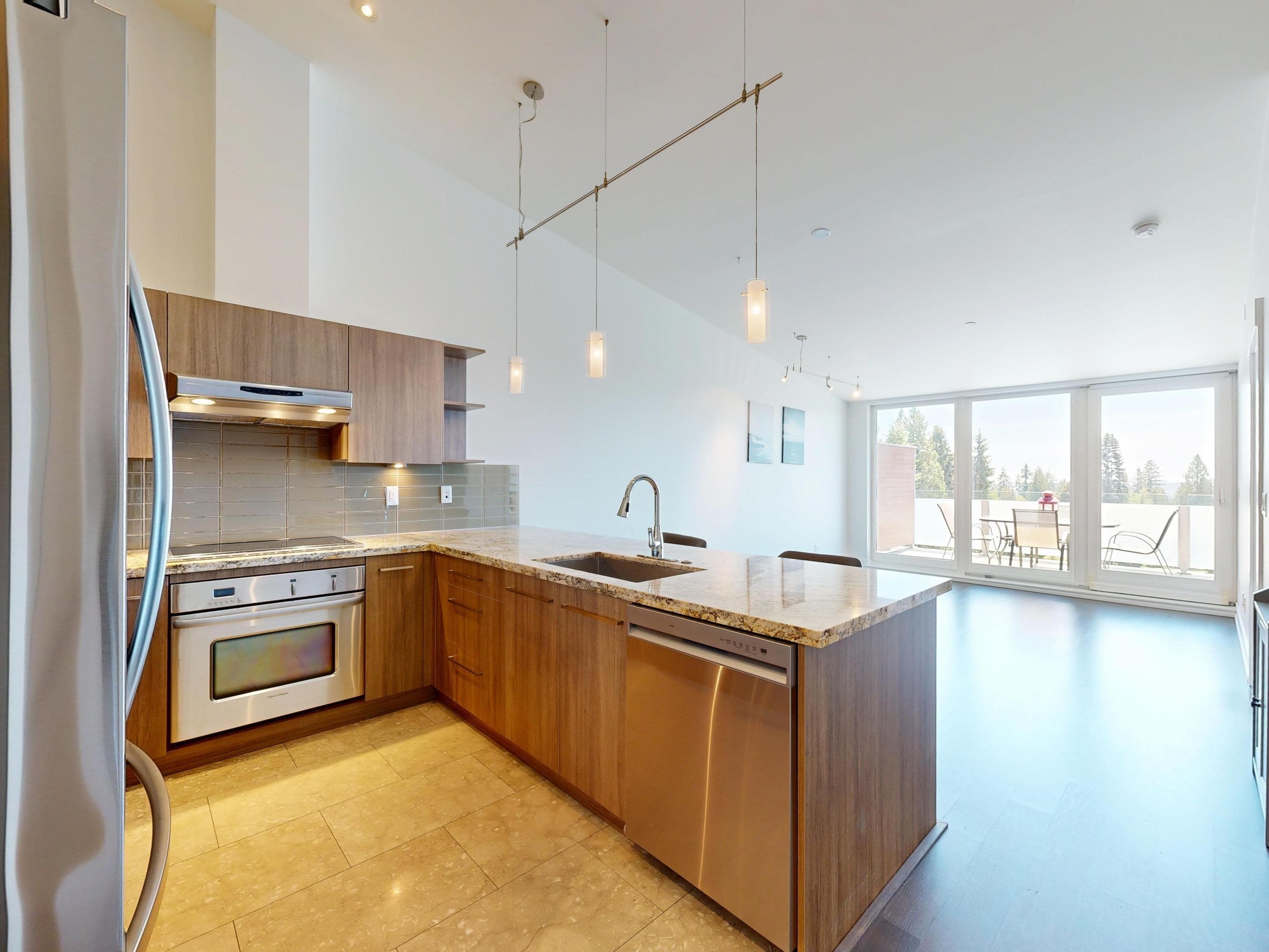 402 - 650 Evergreen Place, North Vancouver, V7N 0A5 — photo 3
