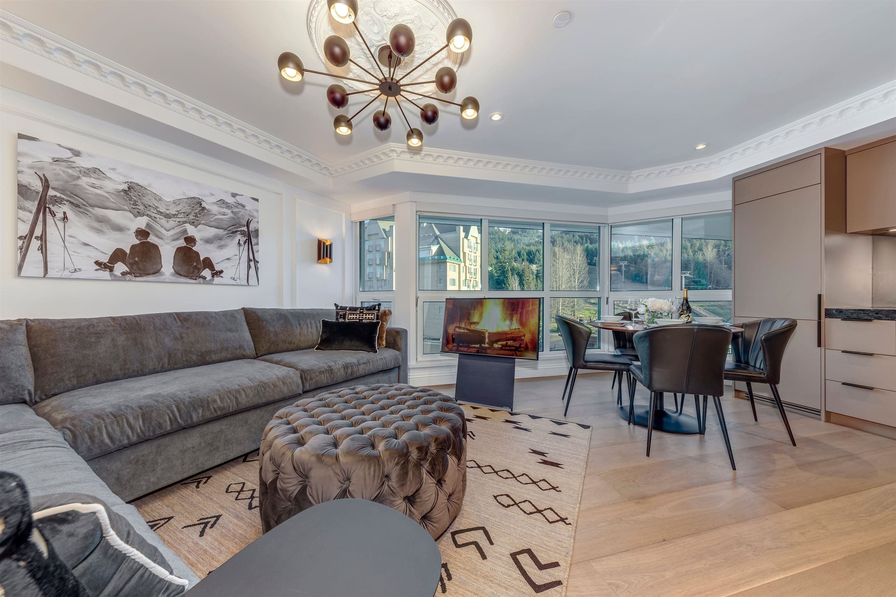 401 - 4557 Blackcomb Way, Whistler, V8E 0Y2 — photo 1