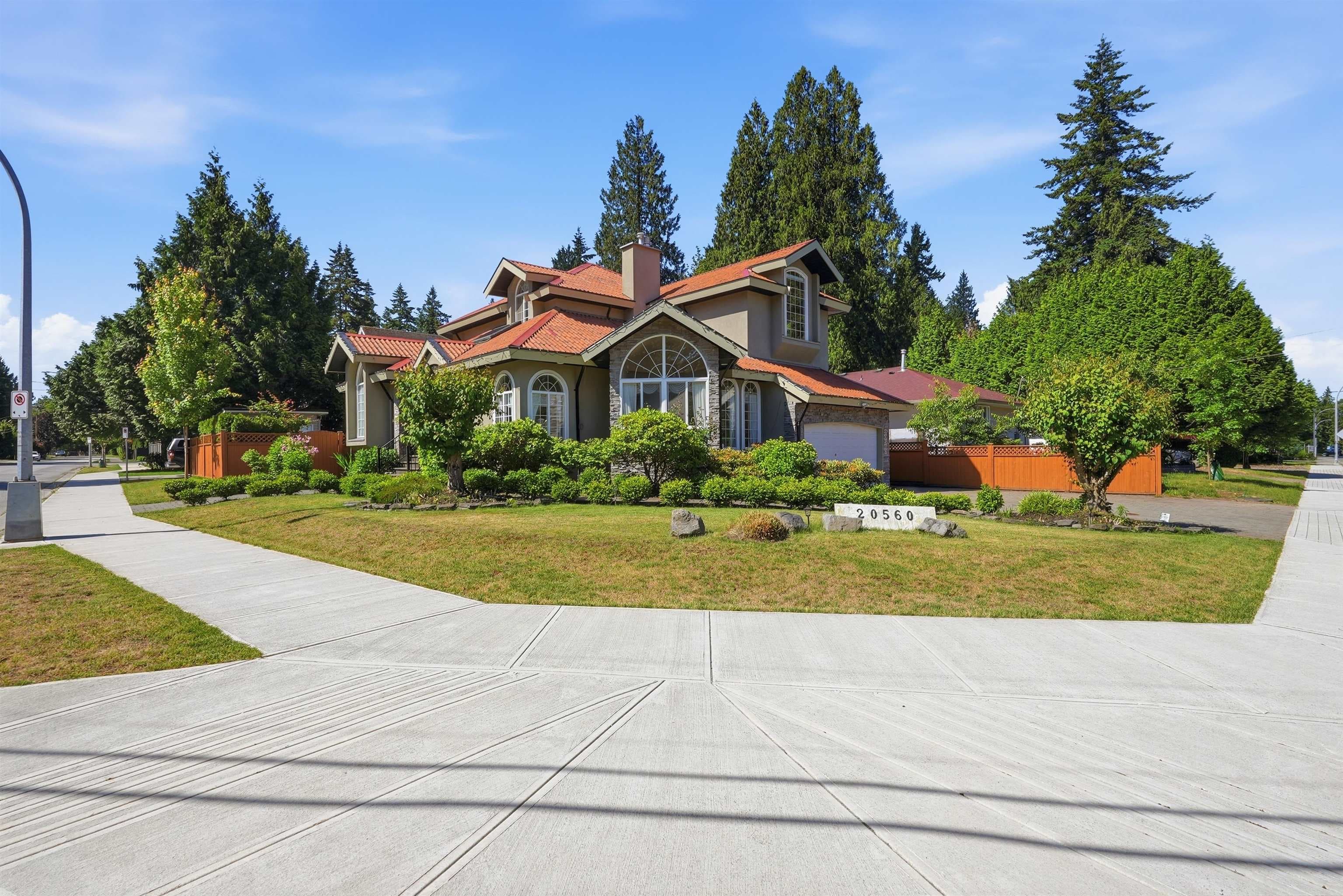 20560 46a Avenue, Langley