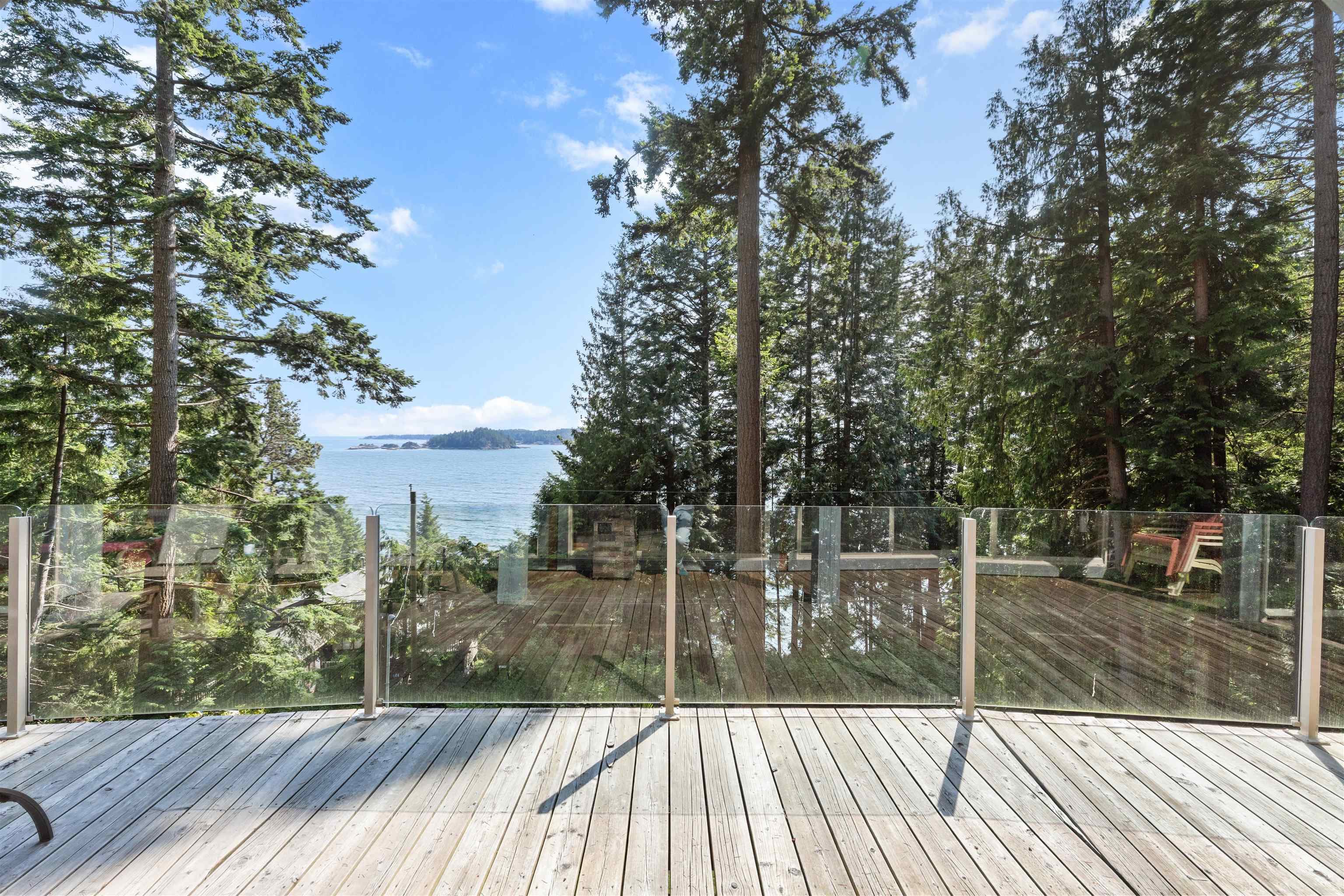 304 Esplanade Road, Keats Island, V0N 1V0 — photo 2