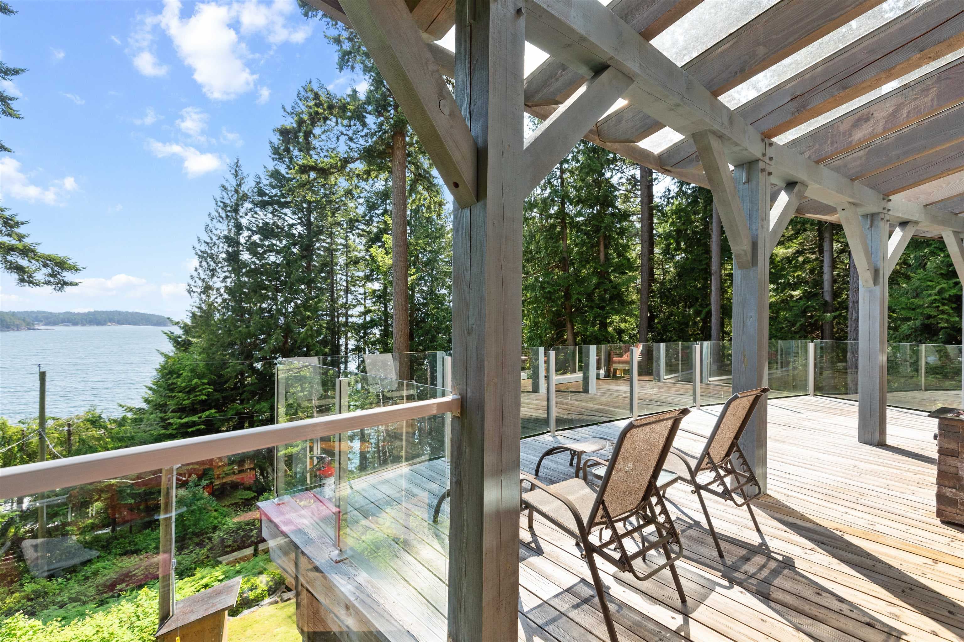 304 Esplanade Road, Keats Island, V0N 1V0 — photo 1