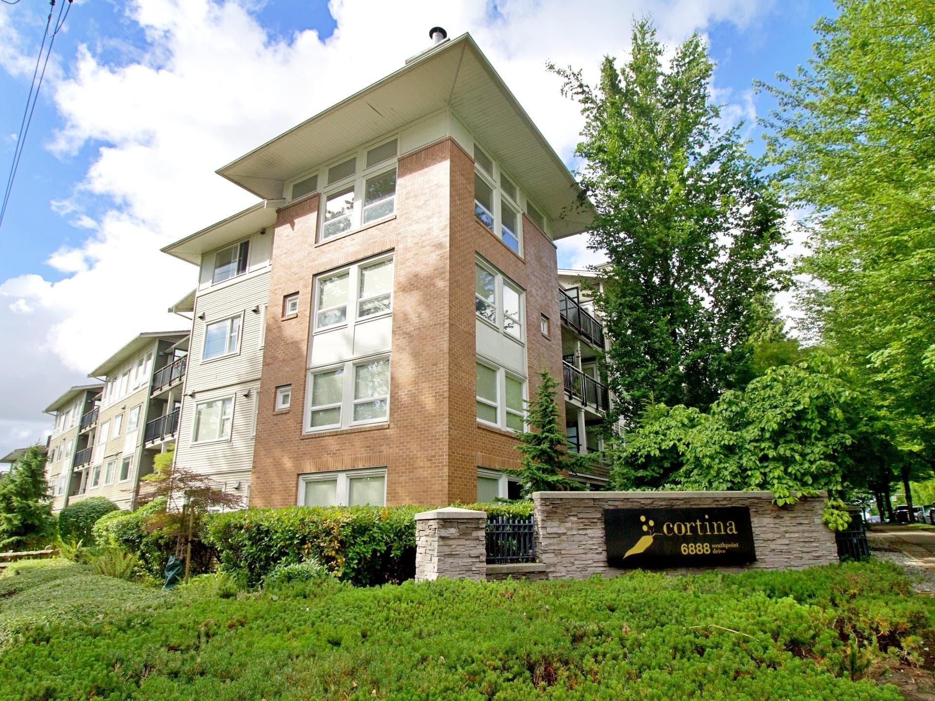 202 - 6888 Southpoint Drive, Burnaby