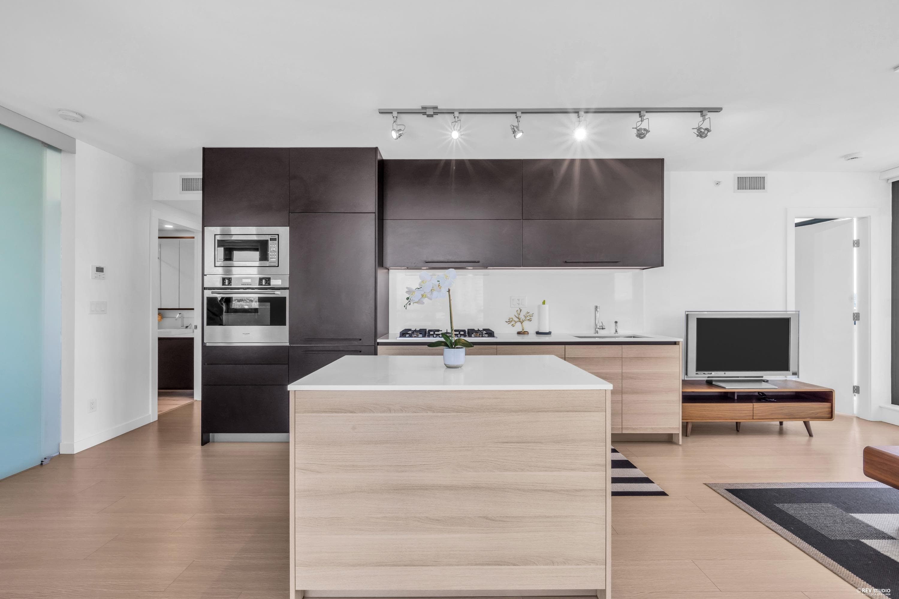 1308 - 4488 Juneau Street, Burnaby, V5C 0M4 — photo 3