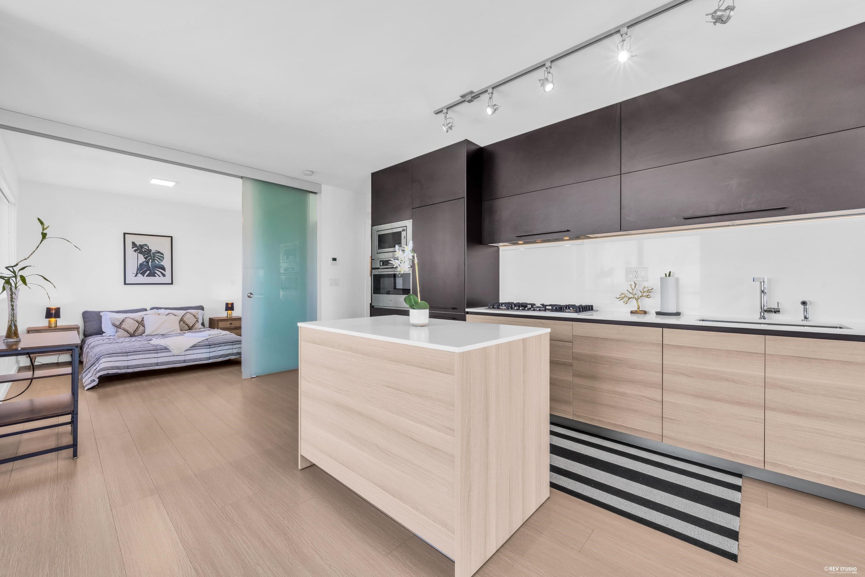 1308 - 4488 Juneau Street, Burnaby, V5C 0M4 — photo 4