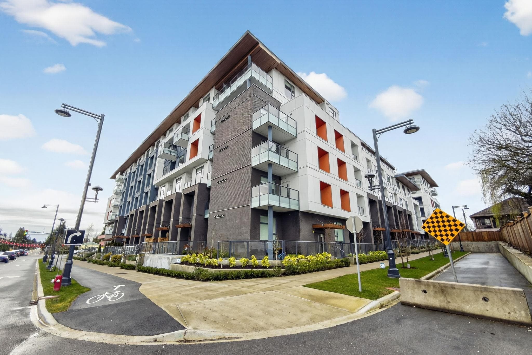 E512 - 10829 140 Street, Surrey, V6V 0A8 — photo 3