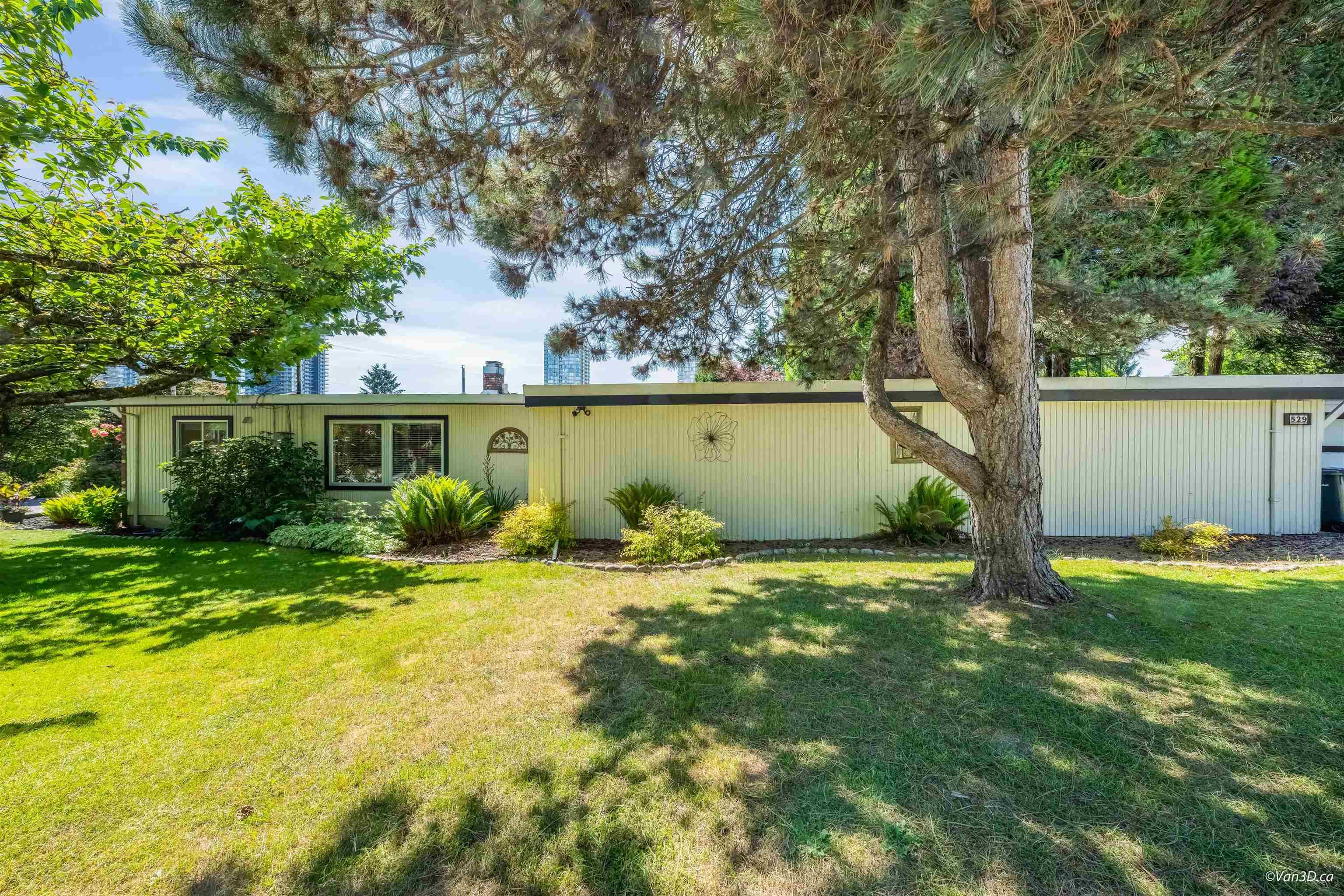 529 Appian Way, Coquitlam
