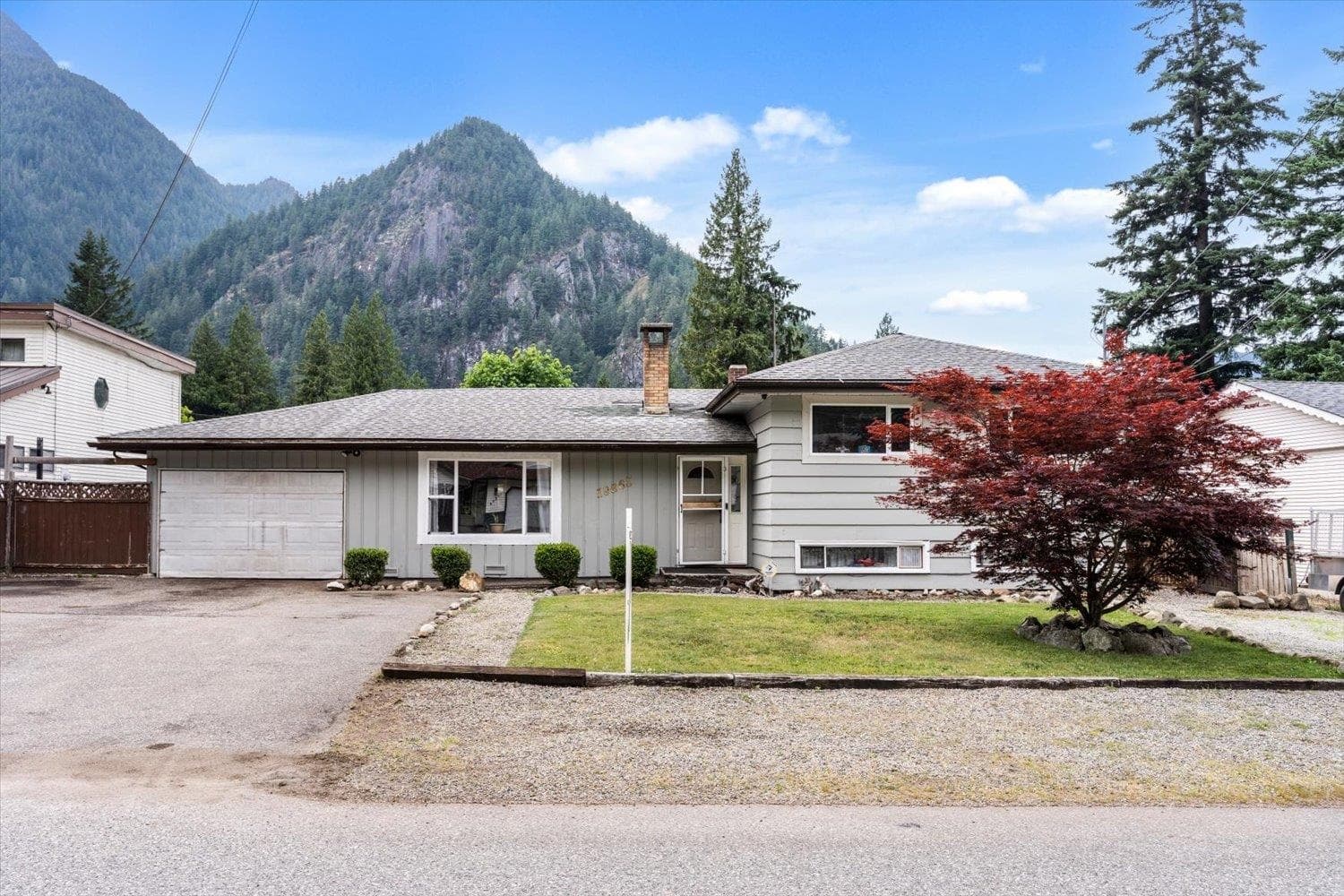 19865 Peter Street, Hope, V0X 1L2 — photo 2