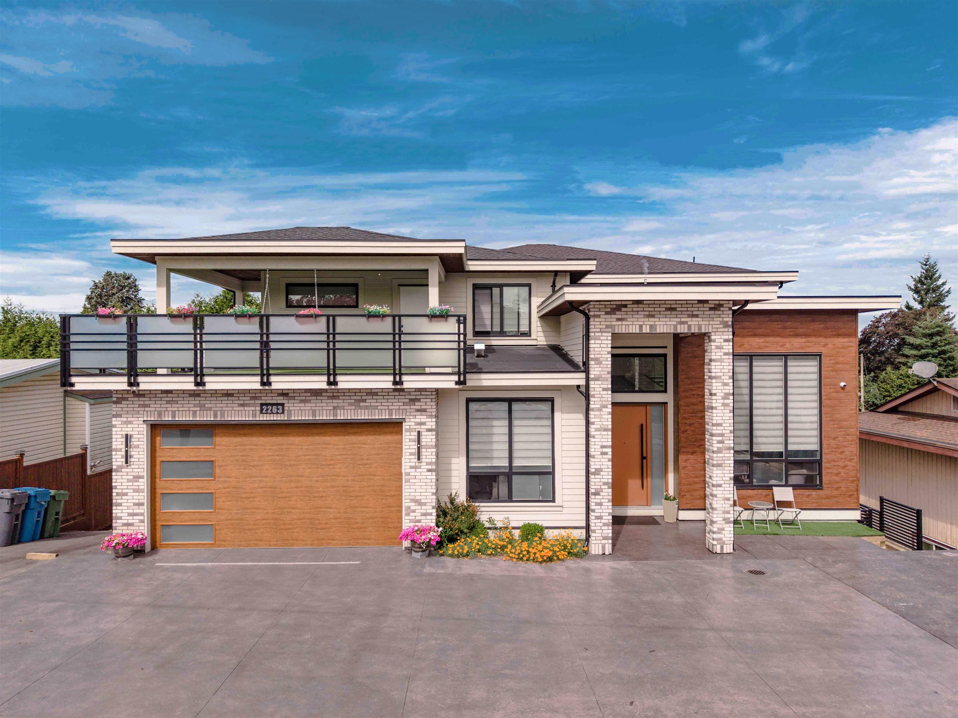 2263 Bevan Crescent, Abbotsford, V2T 3Z4 — photo 1