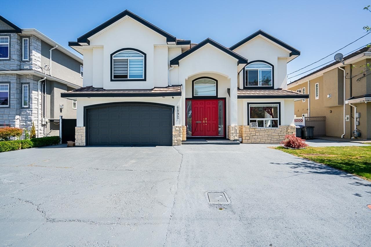 6892 130 Street, Surrey, V3W 4J5 — photo 1