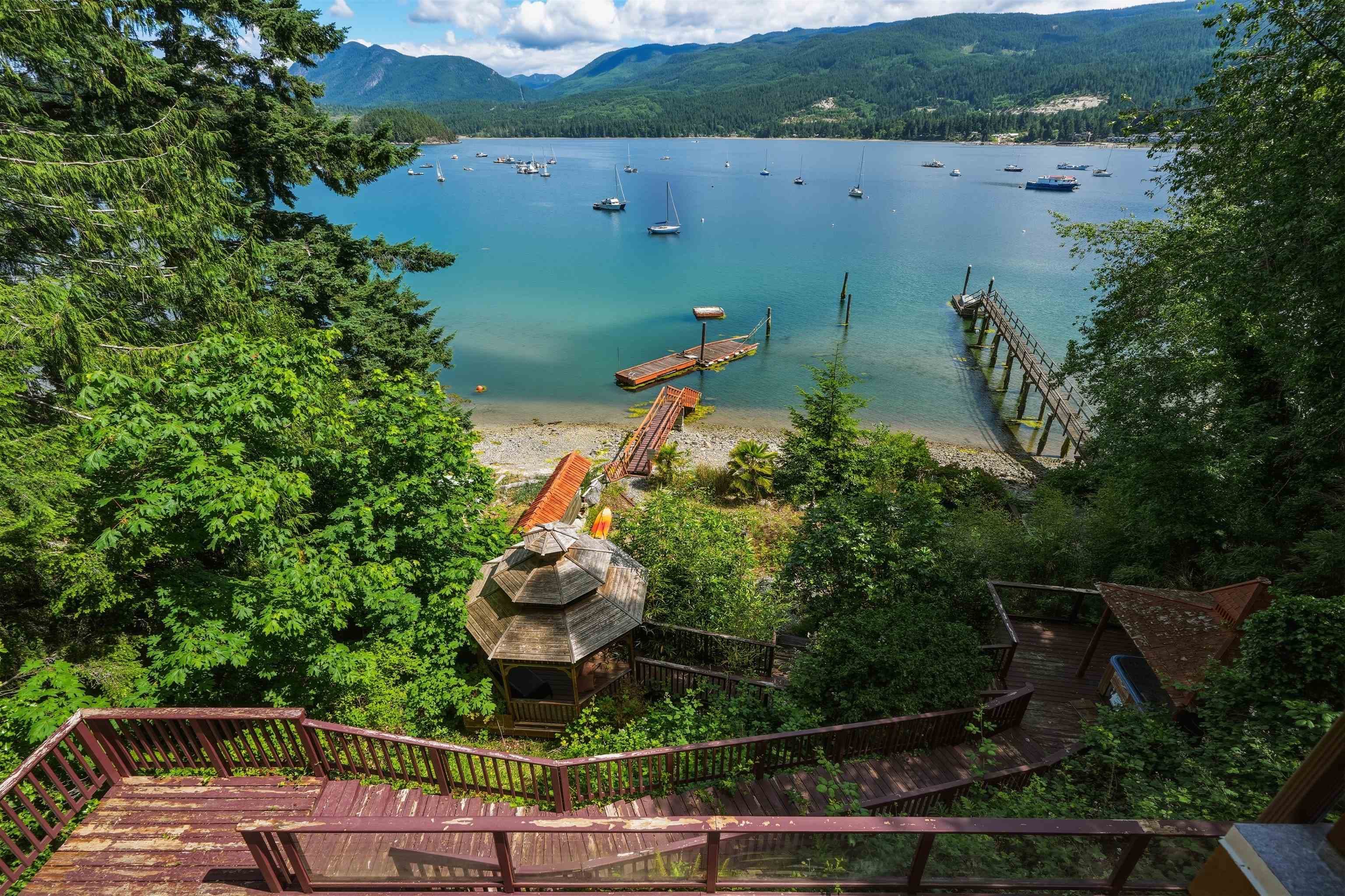 5810 Marine Way, Sechelt