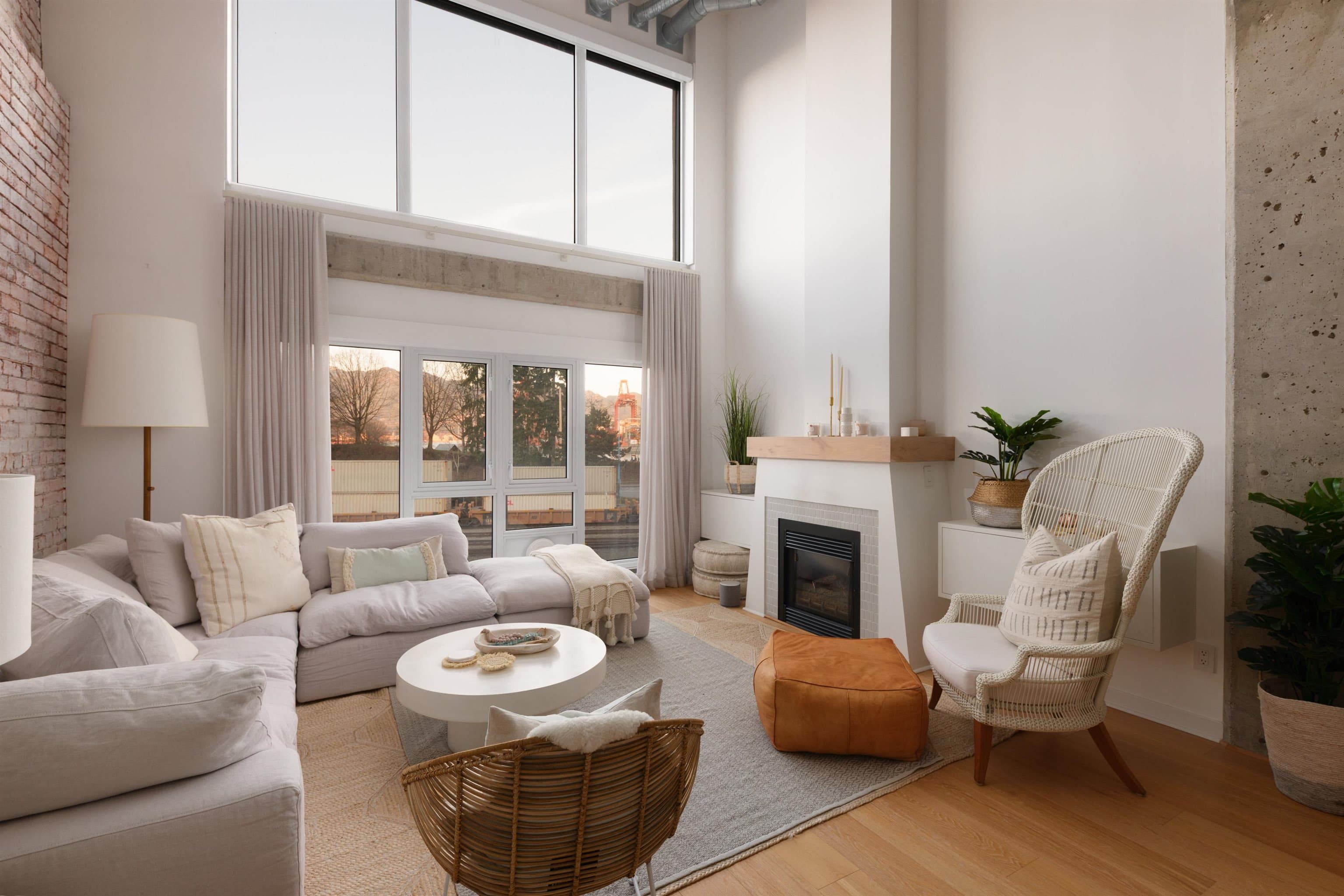308 - 27 Alexander Street, Vancouver
