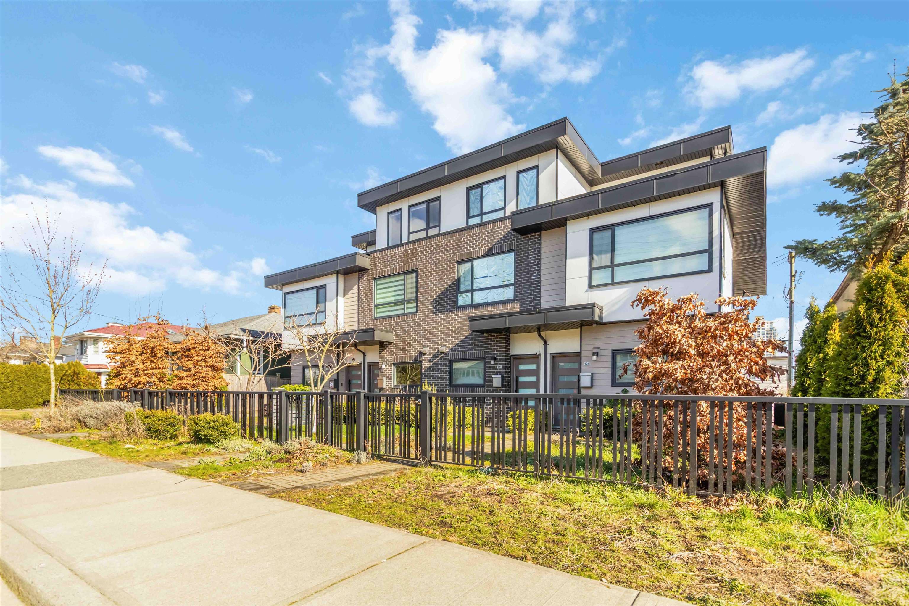 102 - 7088 Sperling Avenue, Burnaby — sold