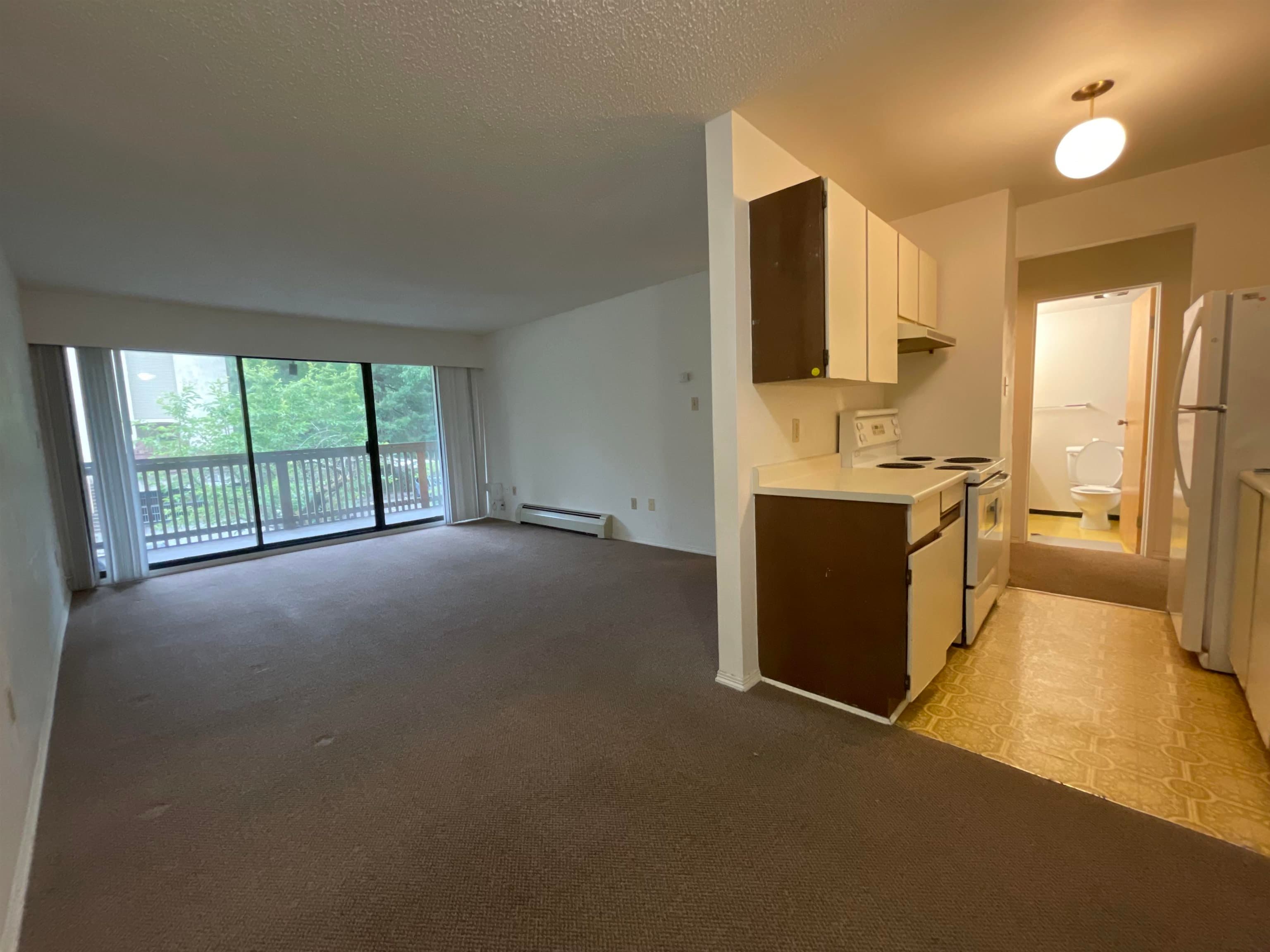 208 - 10061 150th Street, Surrey