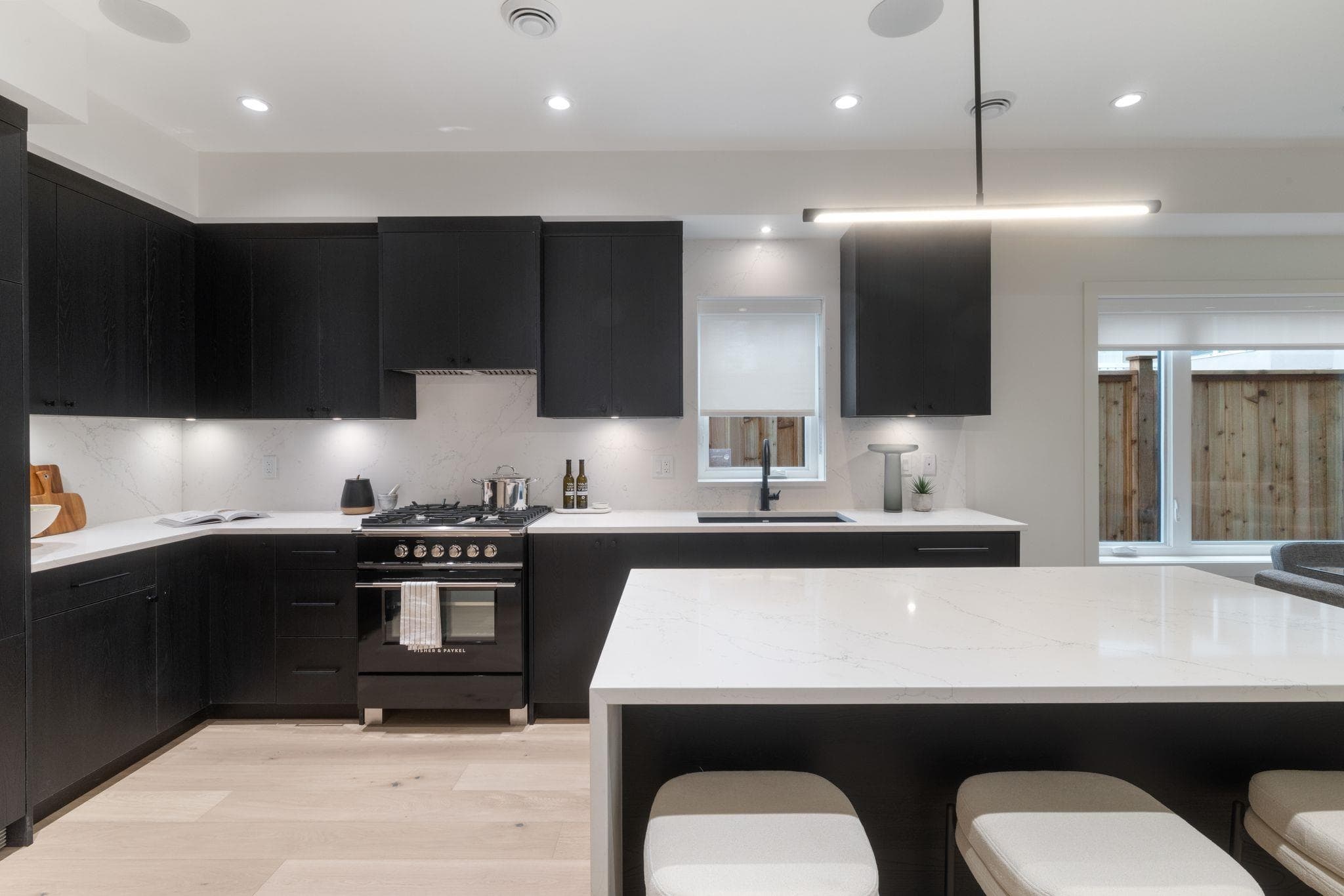 2 - 2539 Grant Street, Vancouver, V5K 3G6 — photo 2