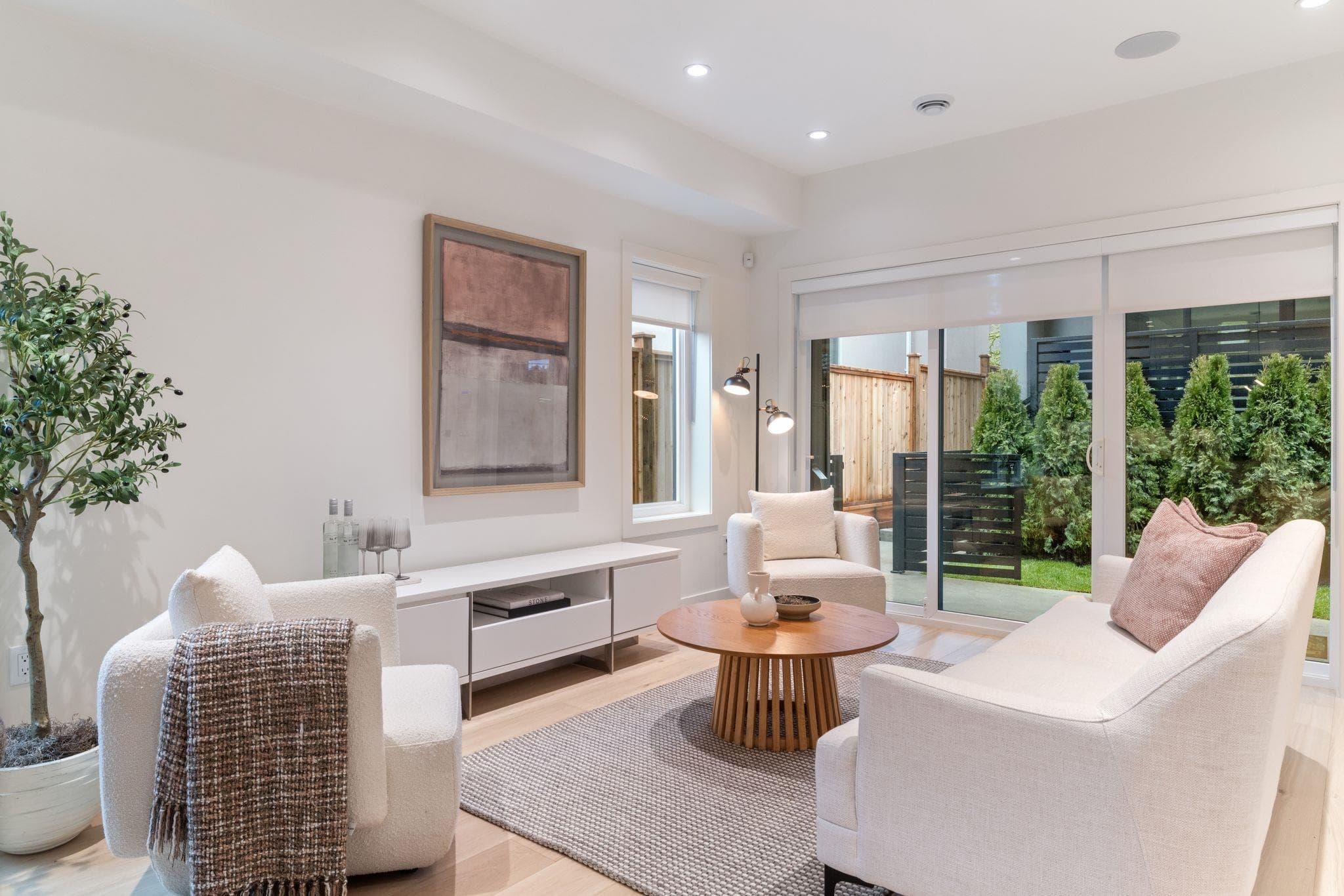 2 - 2539 Grant Street, Vancouver
