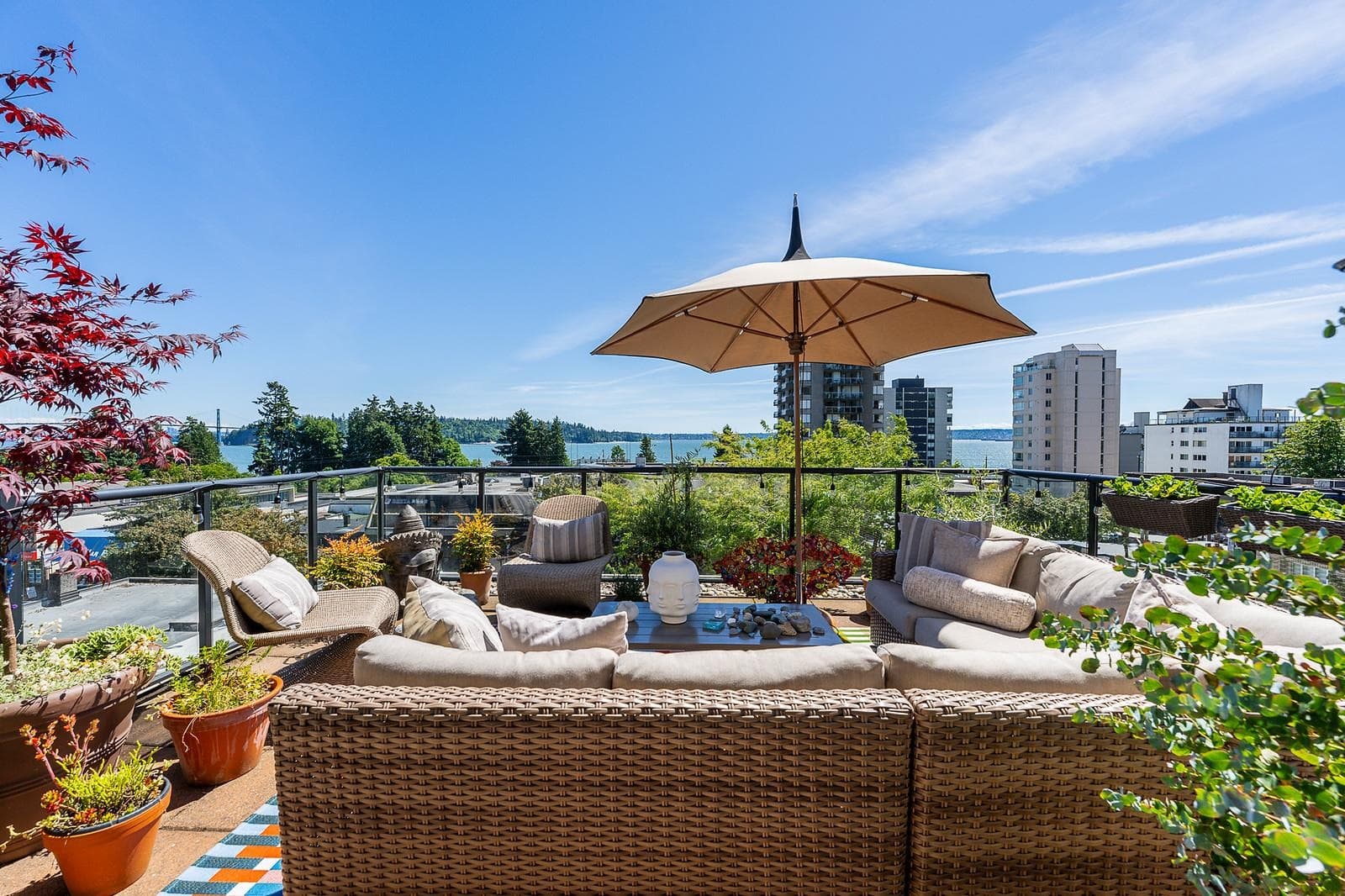 401 - 1765 Marine Drive, West Vancouver