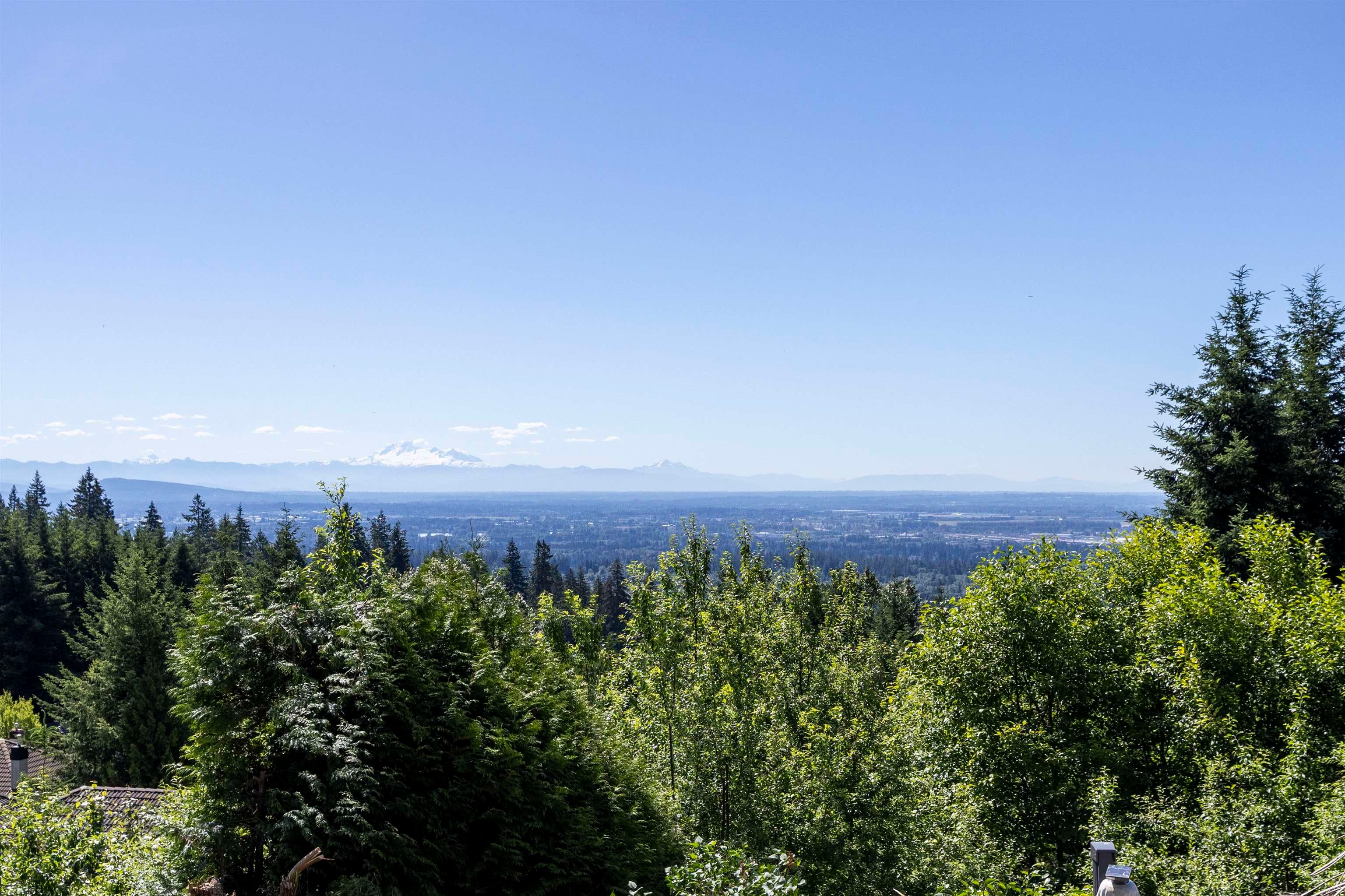 3032 Maplewood Court, Coquitlam