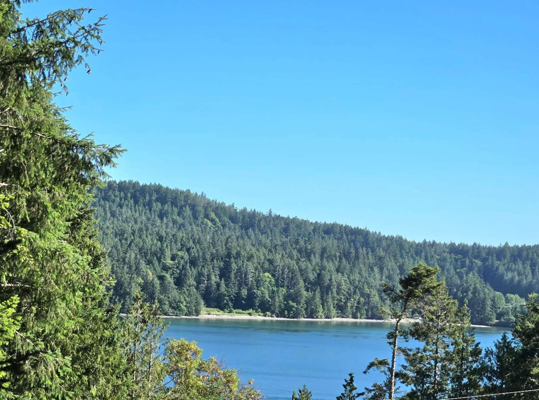 442 Mariners Way, Mayne Island