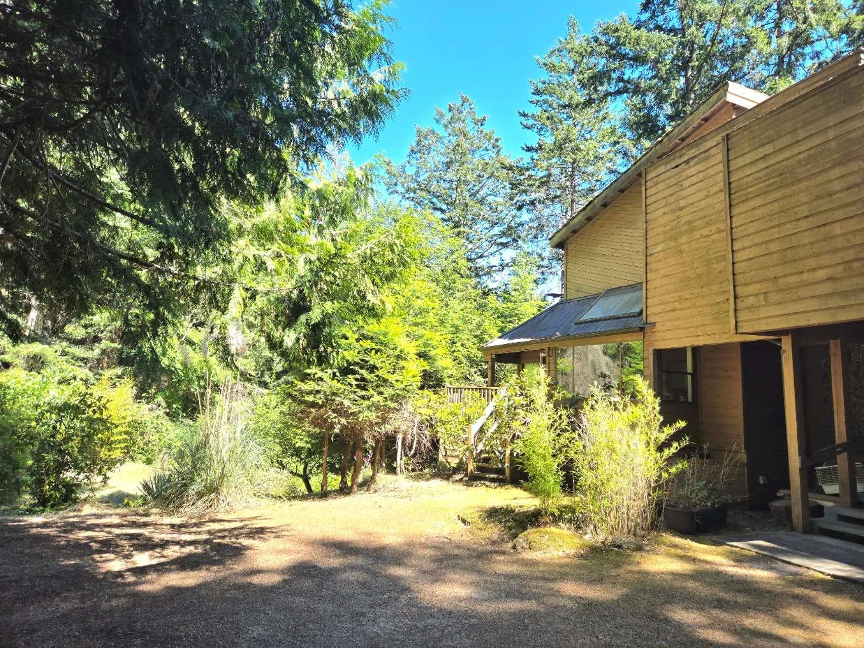 442 Mariners Way, Mayne Island, V0N 2J2 — photo 4