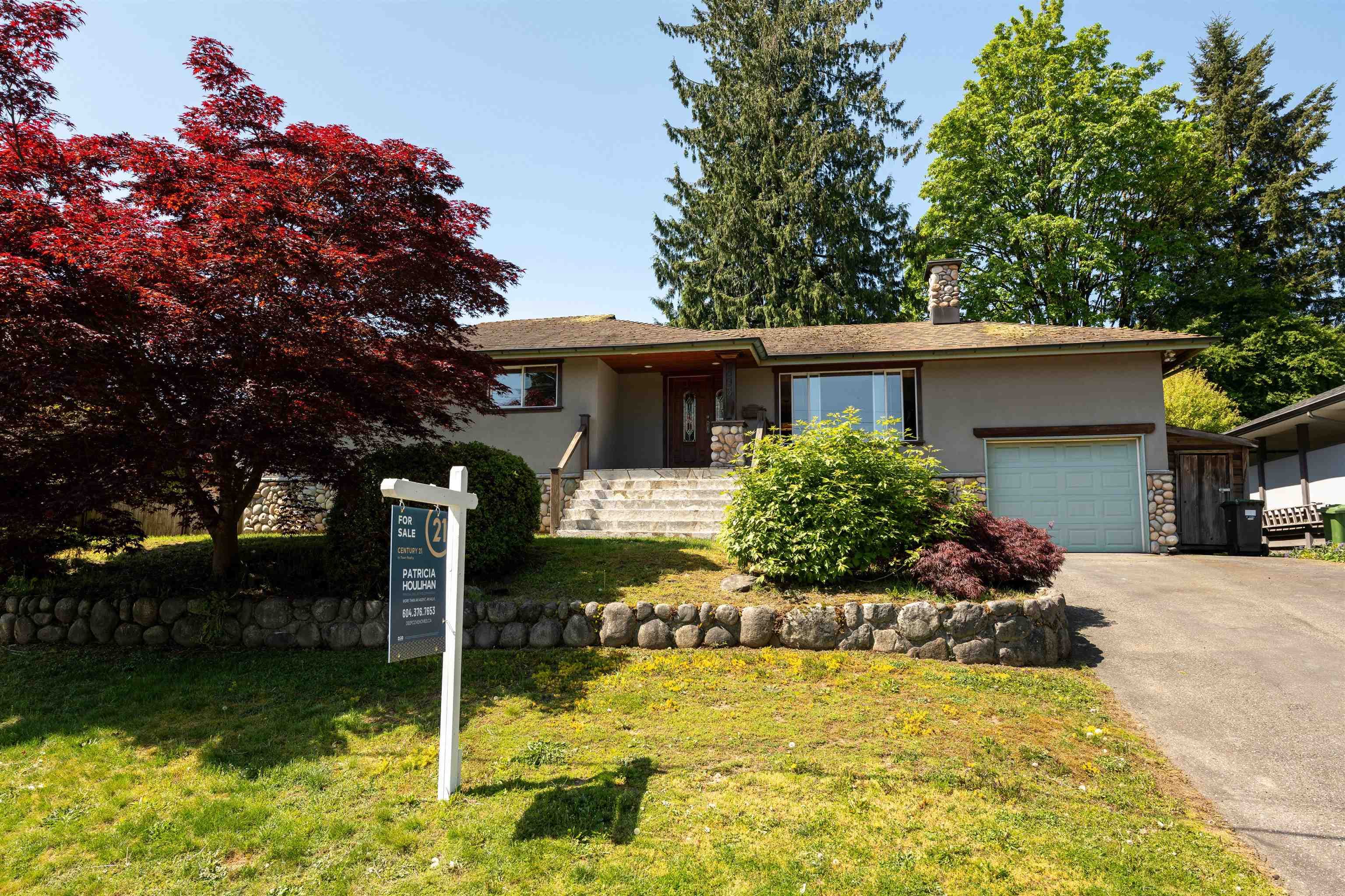 893 Friar Crescent, North Vancouver