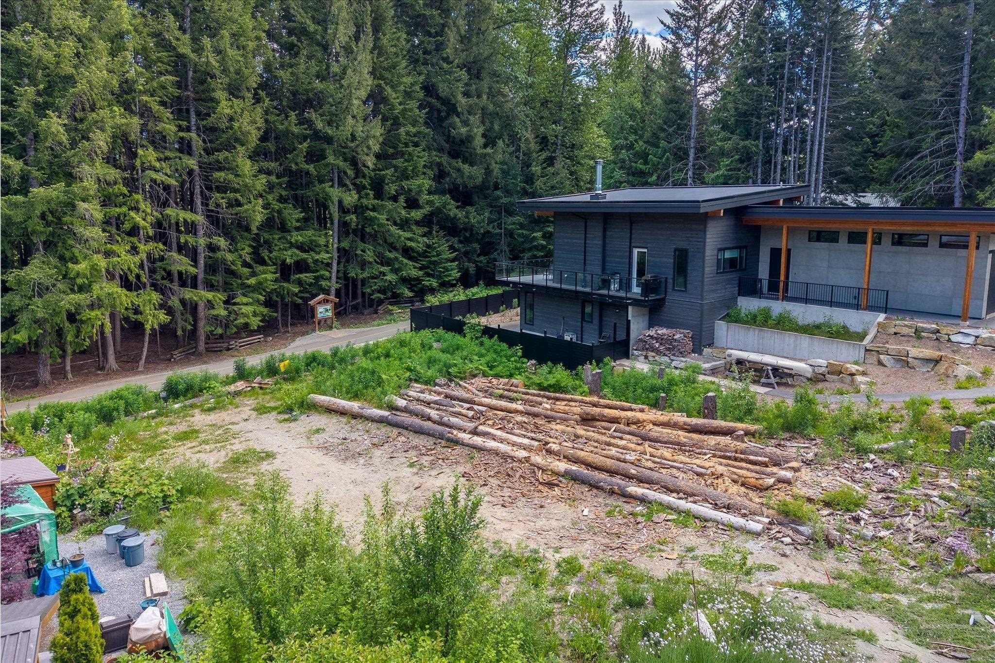 8354 Rainbow Drive, Whistler, V8E 0G1 — photo 5