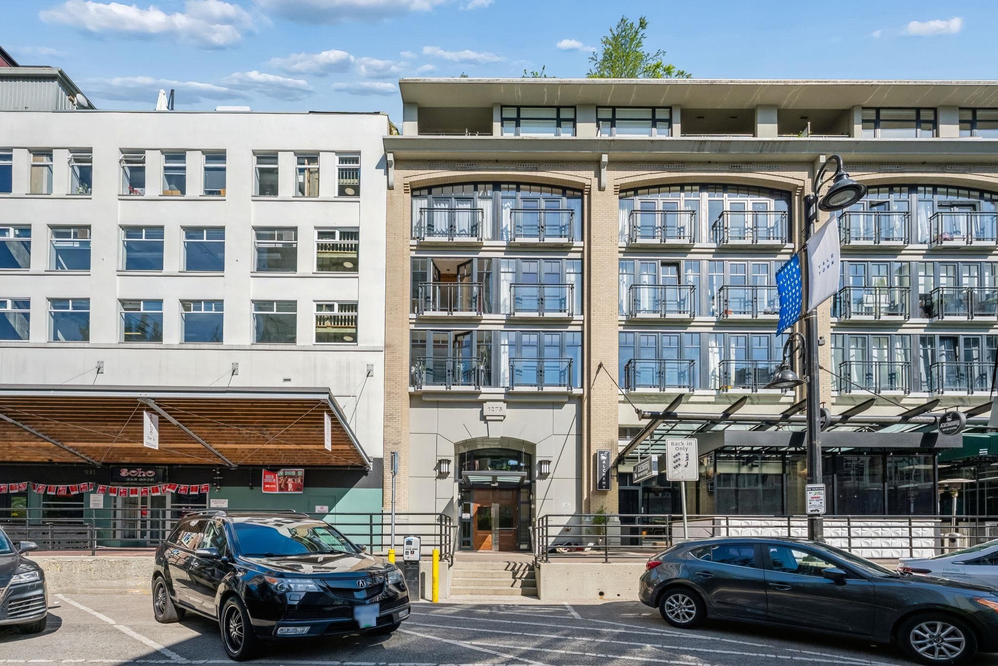 308 - 1275 Hamilton Street, Vancouver, V6B 1E2 — photo 3