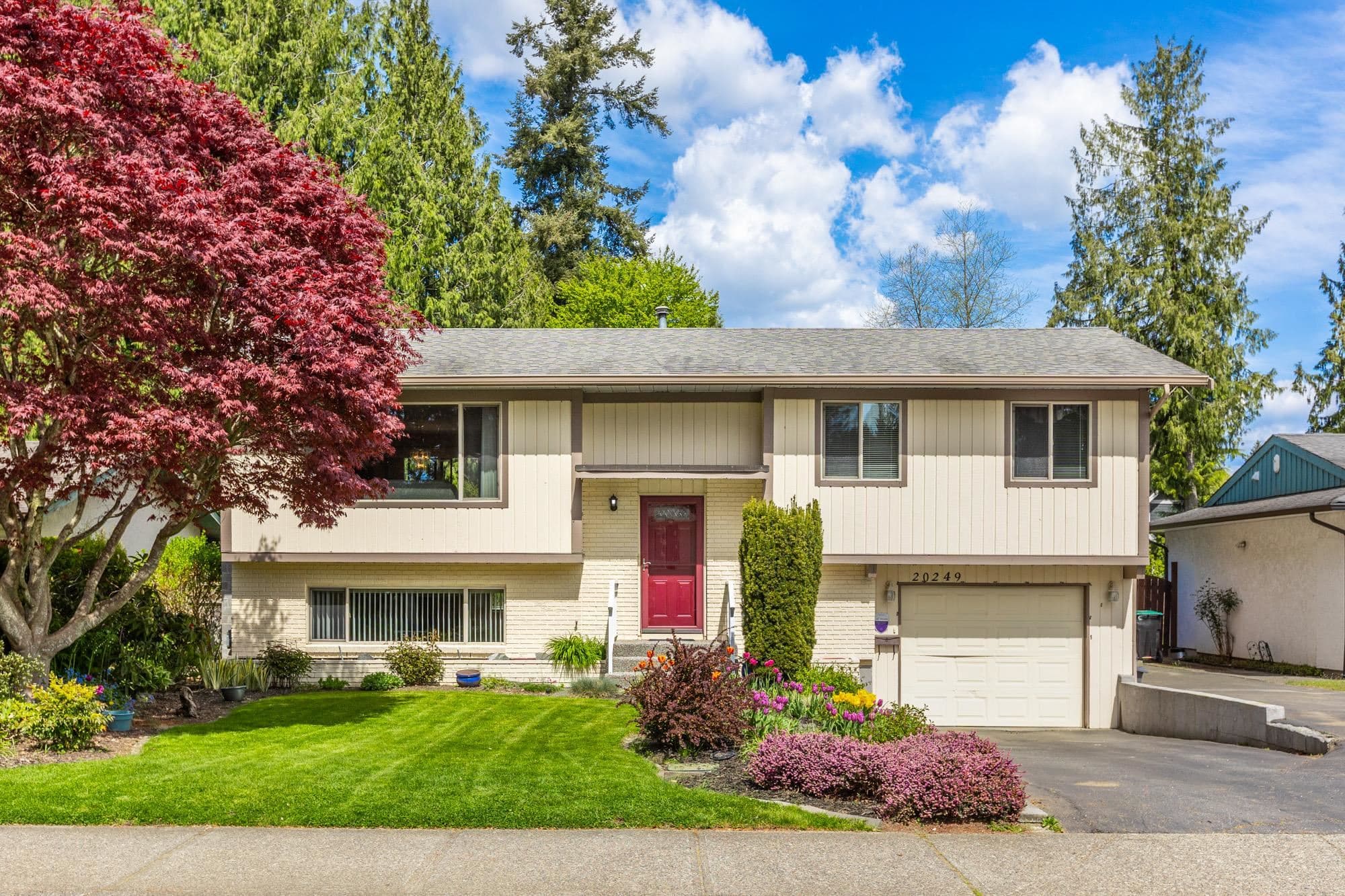 20249 44 Avenue, Langley, V3A 6L9 — photo 1