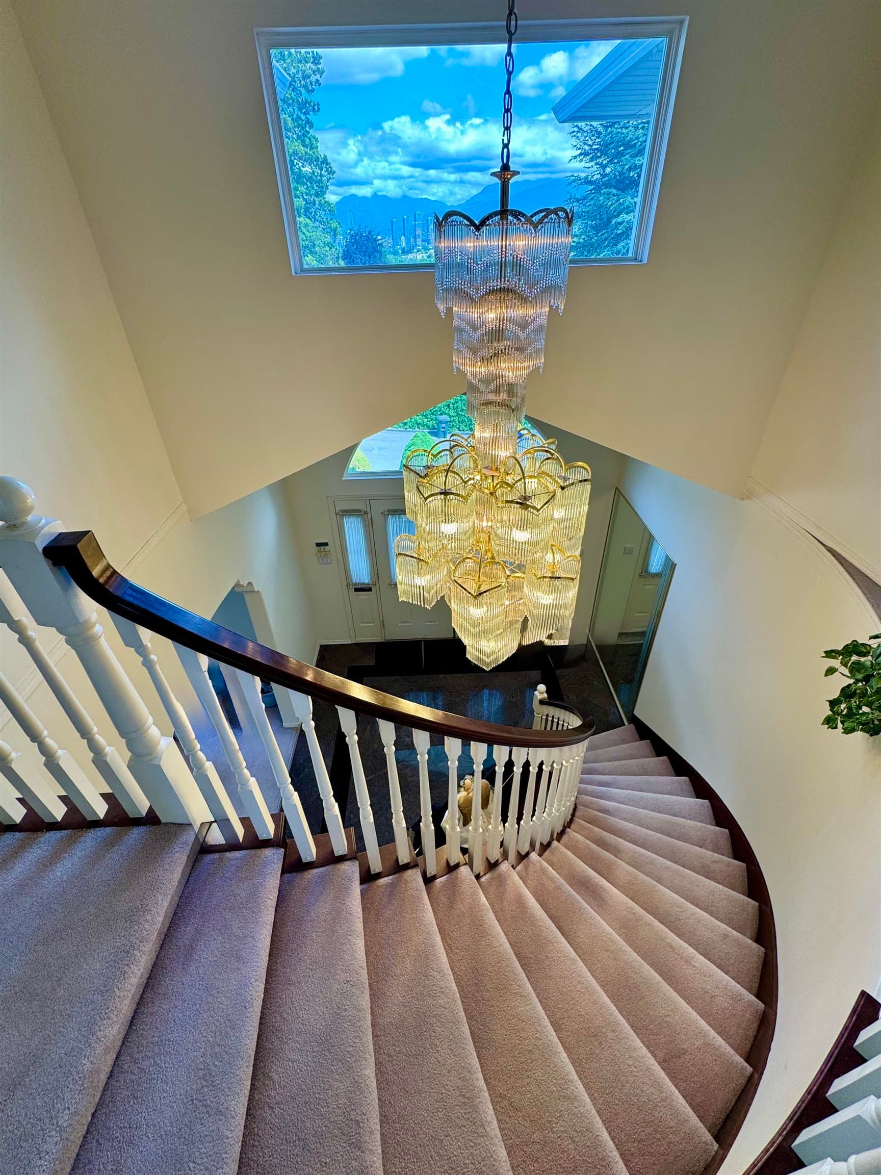4920 Sardis Crescent, Burnaby, V5H 3K3 — photo 3