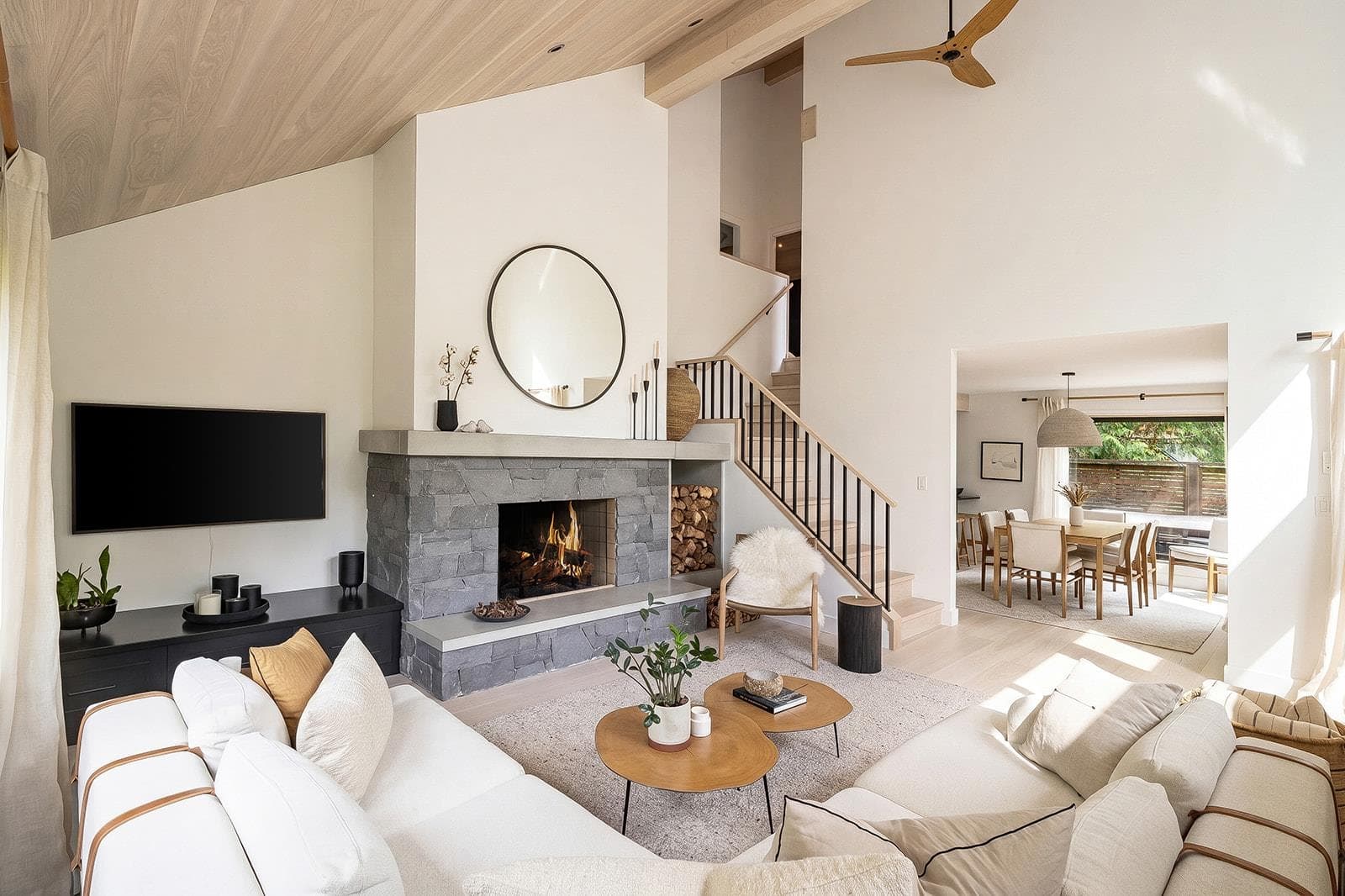 2524 Whistler Road, Whistler, V8E 0A6 — photo 4