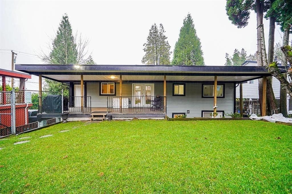 322 Mariner Way, Coquitlam