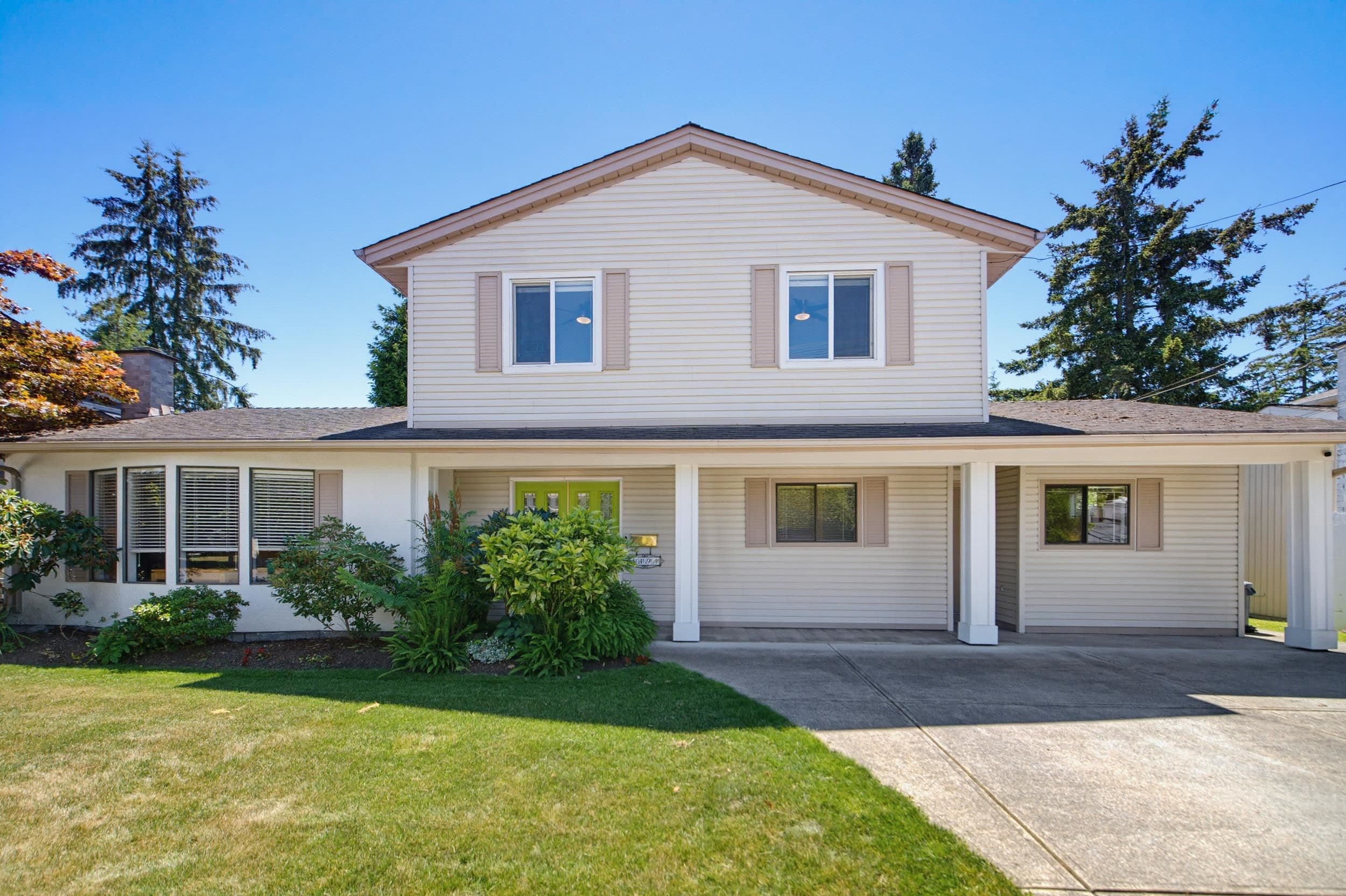 5494 50 Avenue, Delta