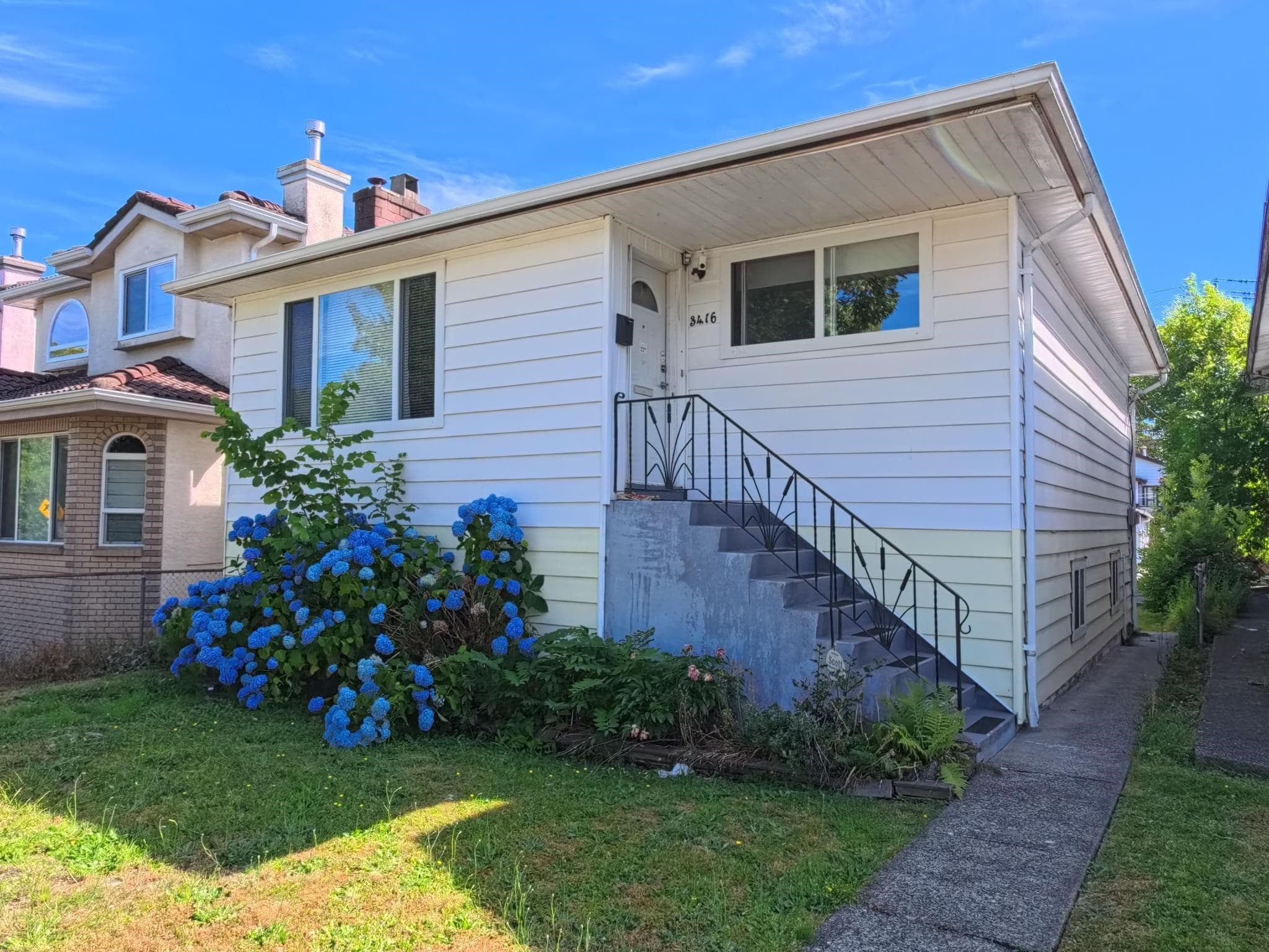3416 Monmouth Avenue, Vancouver, V5R 5R9 — photo 3