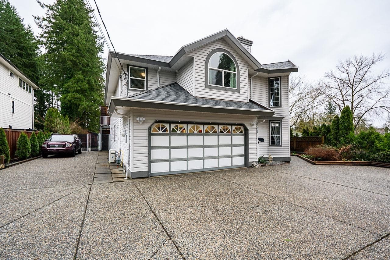 23368 124 Avenue, Maple Ridge, V2X 4K4 — photo 1
