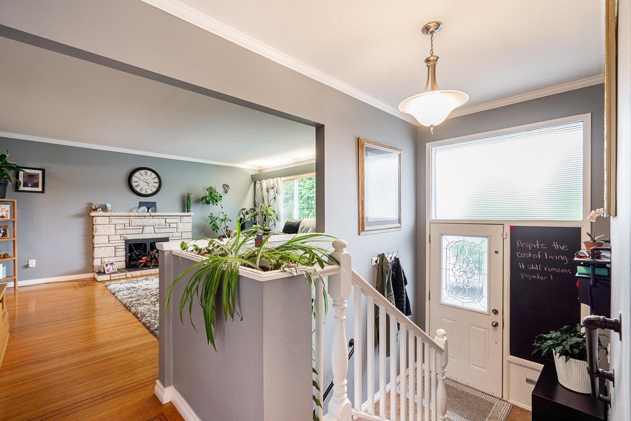 12528 Pinewood Crescent, Surrey, V3V 2L5 — photo 3