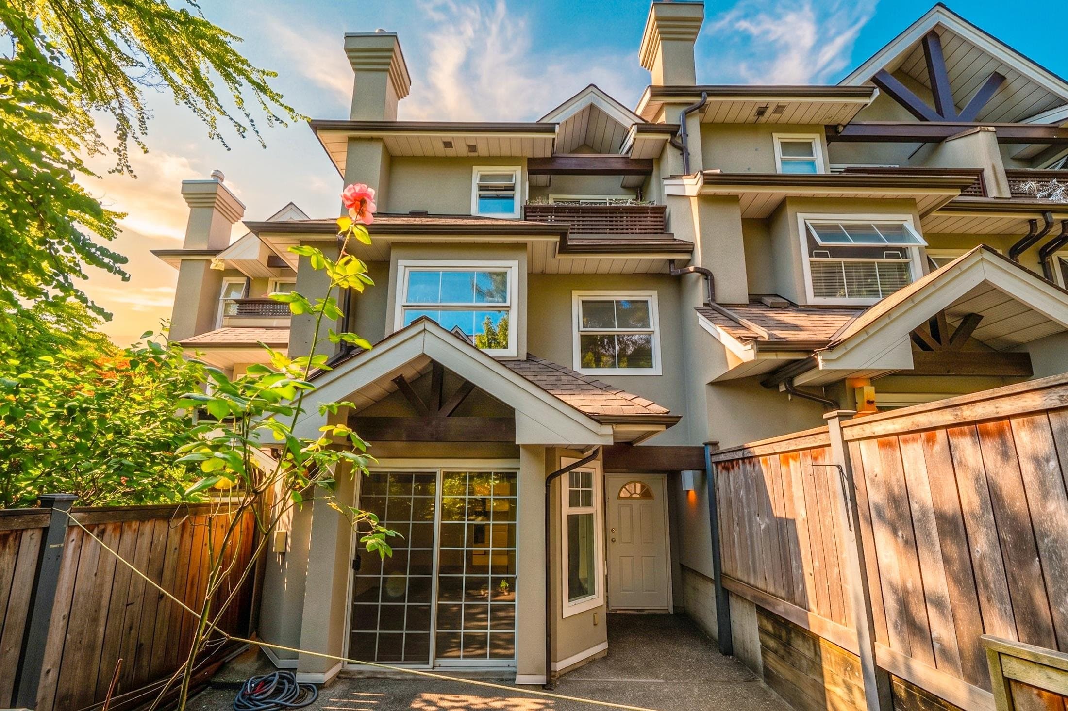 26 - 7175 17th Avenue, Burnaby, V3N 1K8 — photo 3