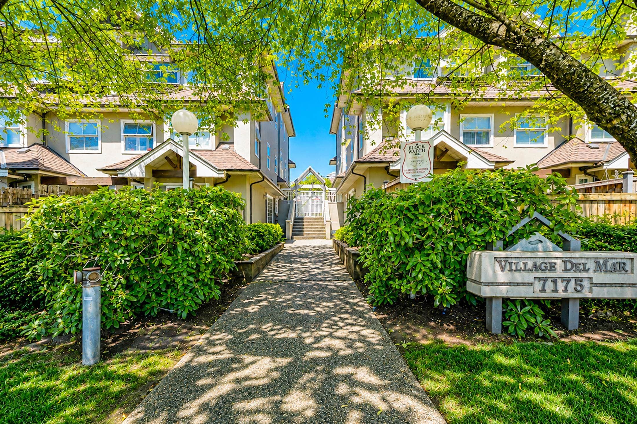 26 - 7175 17th Avenue, Burnaby, V3N 1K8 — photo 4