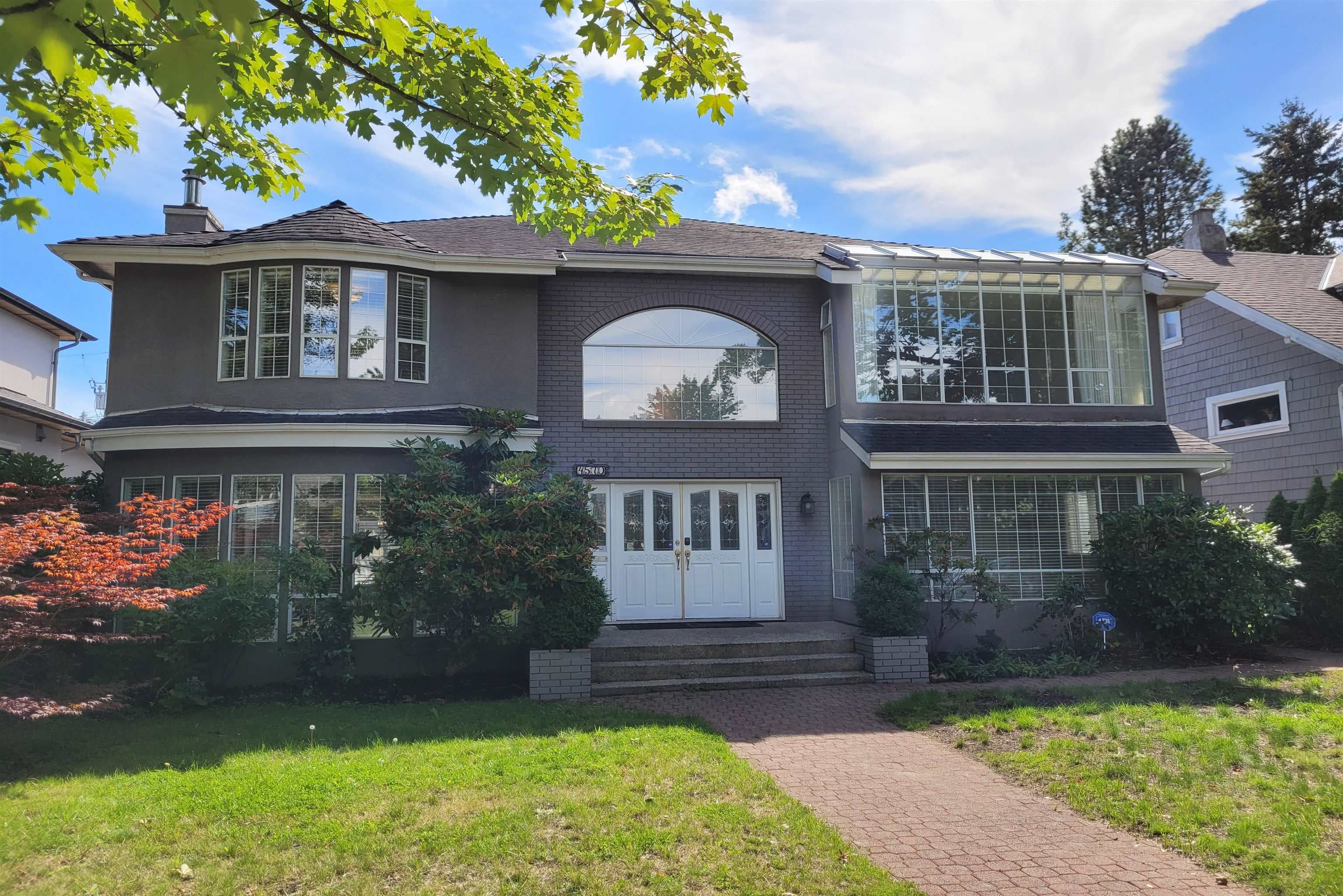 4570 W 13th Avenue, Vancouver, V6R 2V4 — photo 2