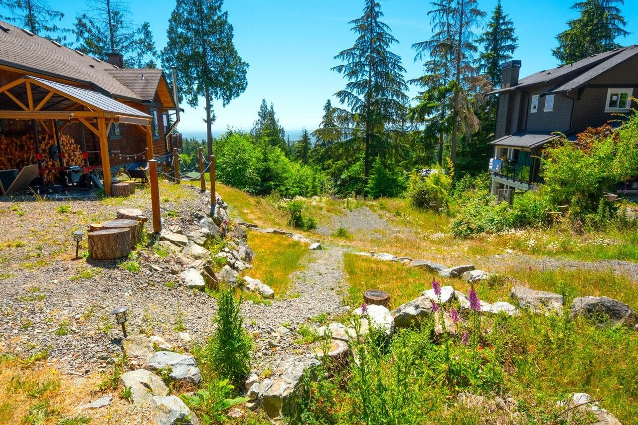 931 Fairway Lane, Bowen Island