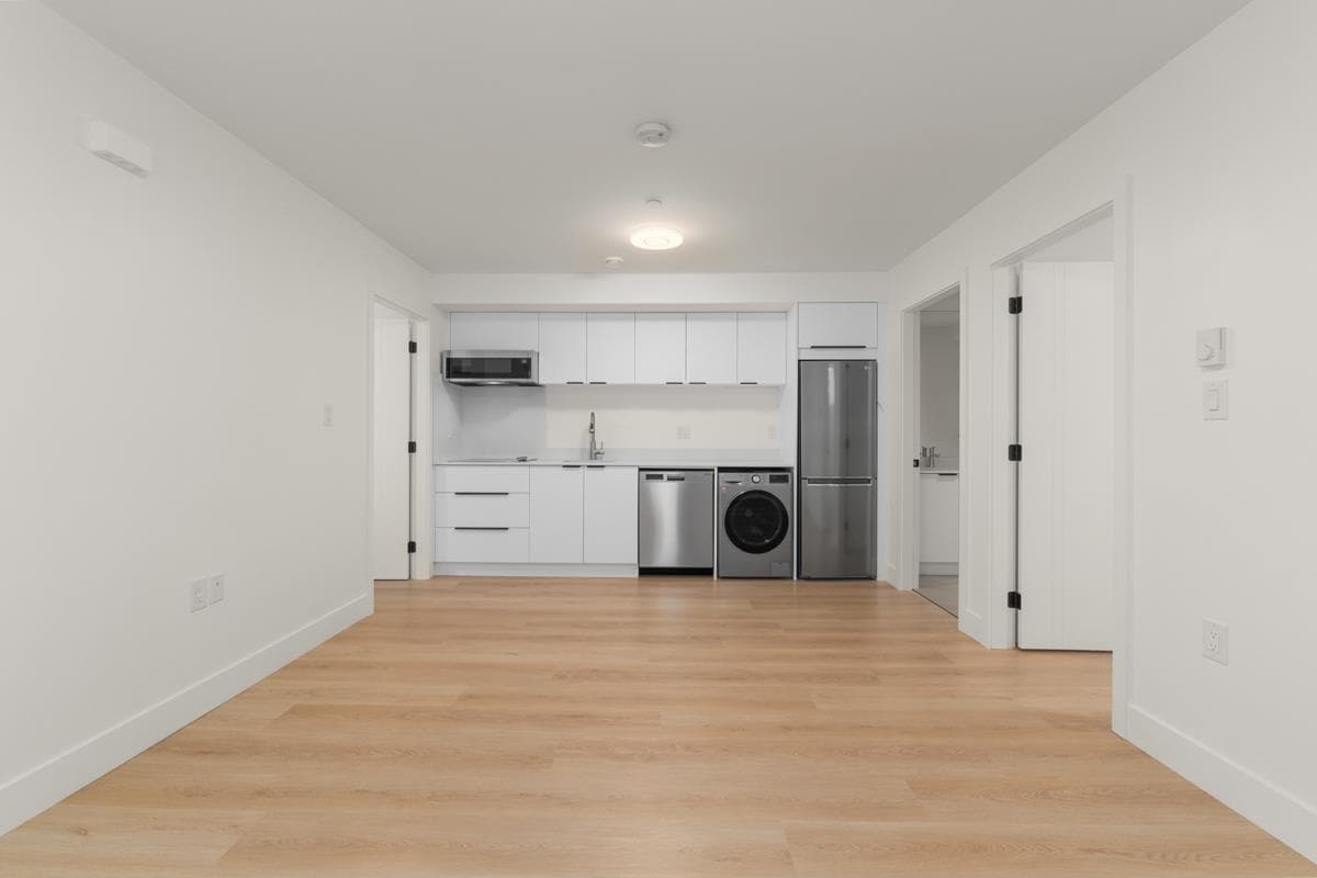 Basement Suite - 7338 Maple Street, Vancouver, V6P 5P7 — photo 2