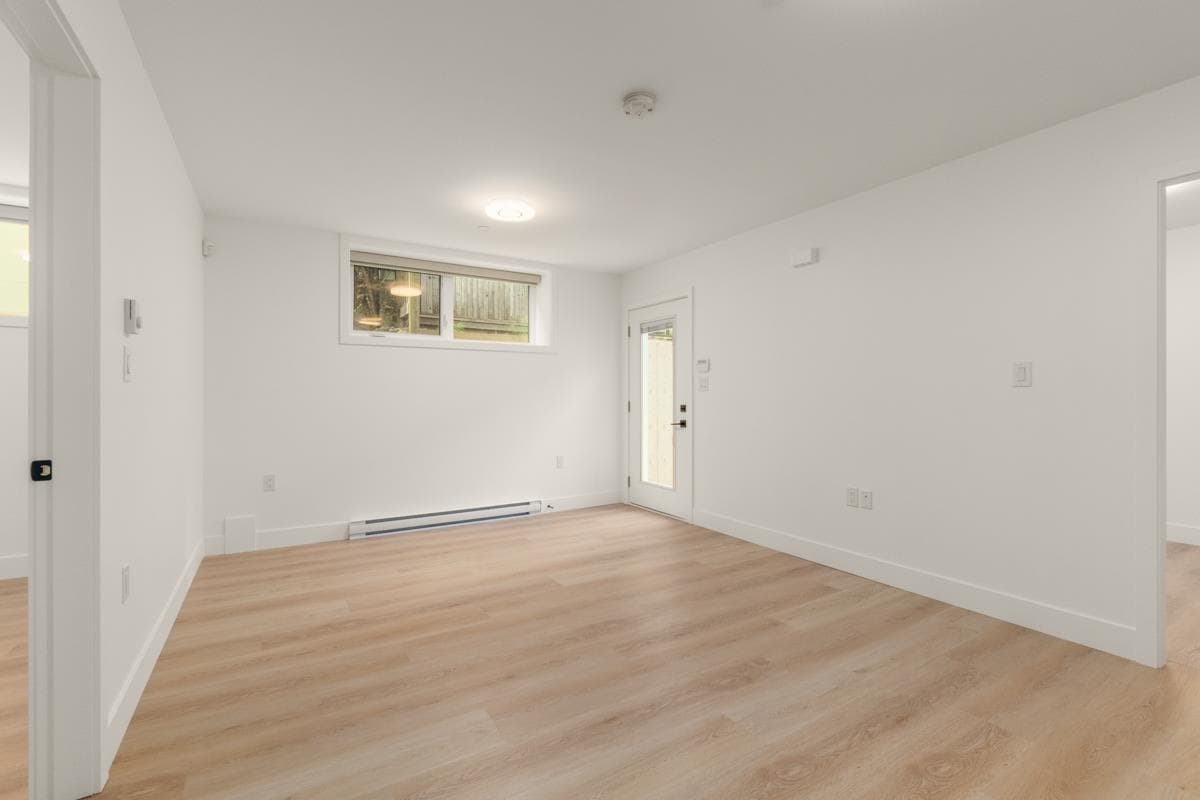 Basement Suite - 7338 Maple Street, Vancouver, V6P 5P7 — photo 4