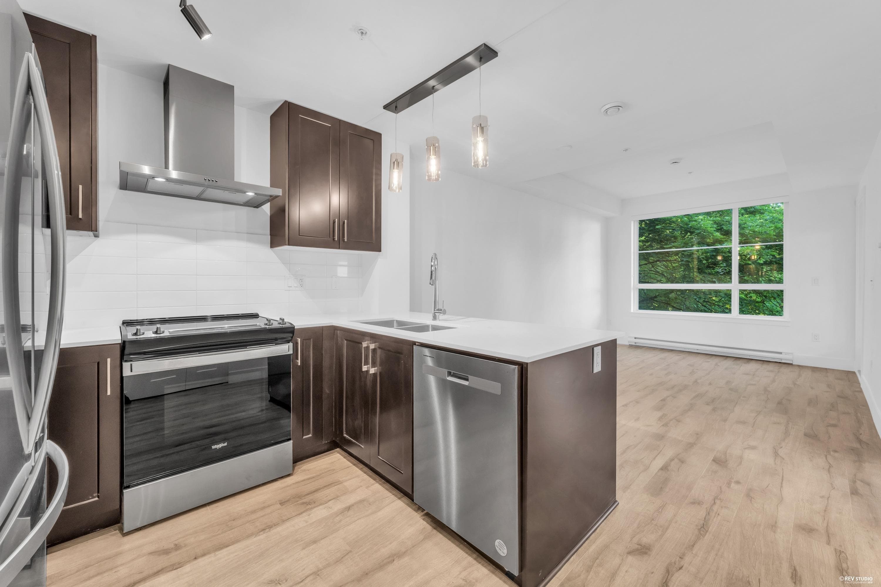 310 - 6338 King George Boulevard, Surrey, V3X 0L5 — photo 2