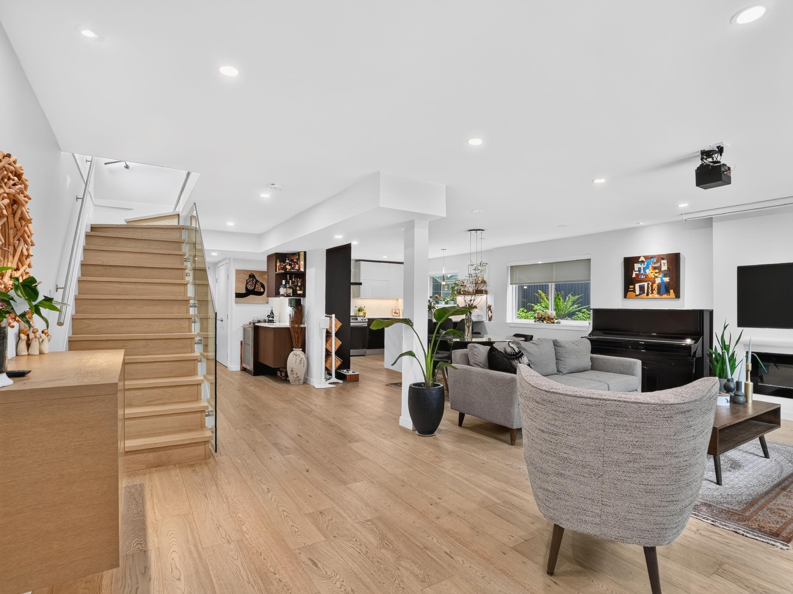 514 W 28th Street, North Vancouver