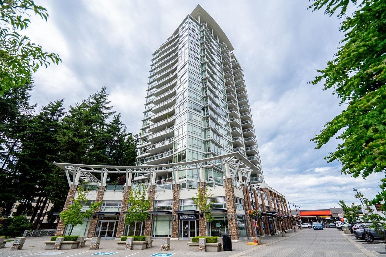 203 - 15152 Russell Avenue, White Rock, V4B 0A3 — photo 1