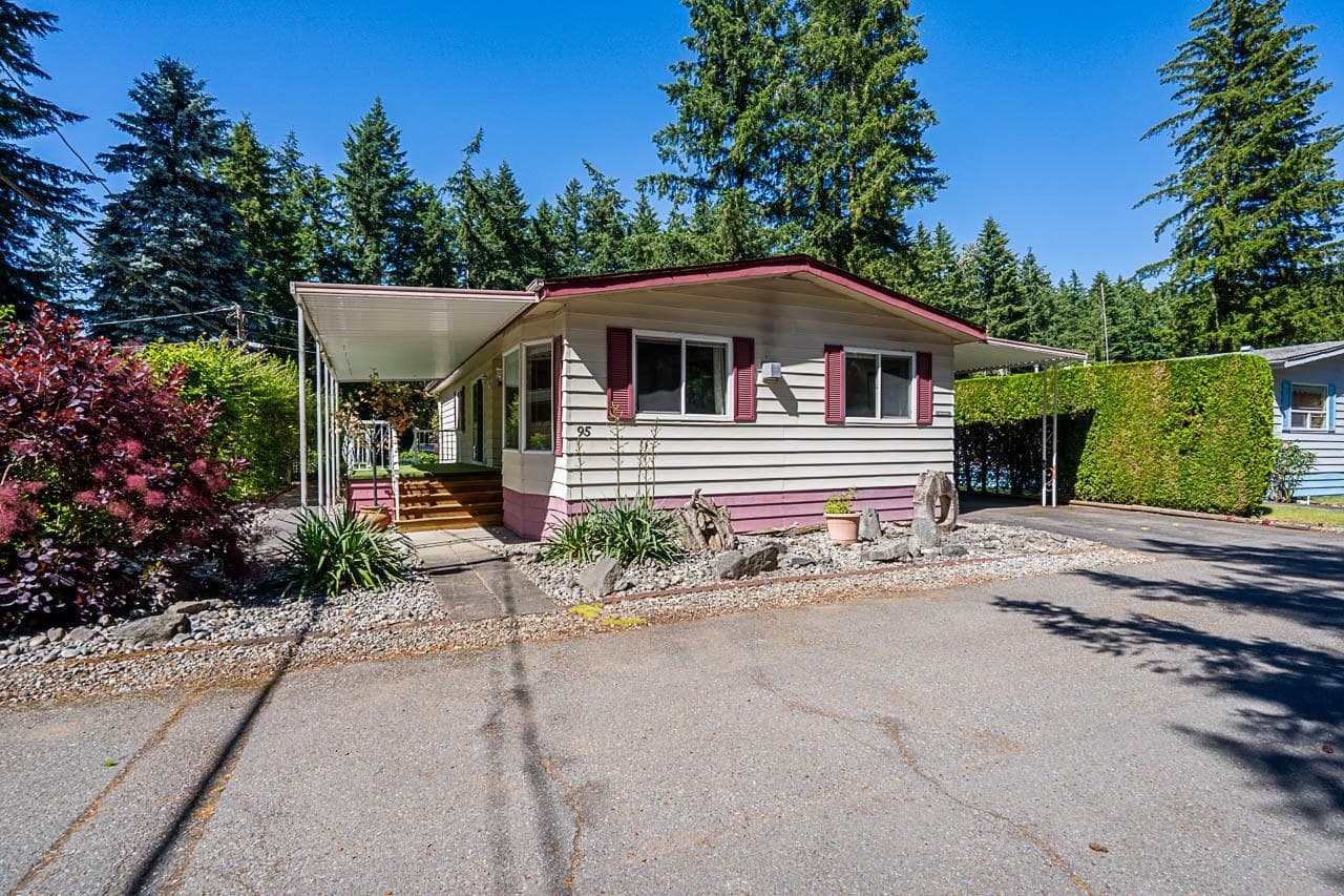 95 - 20071 24 Avenue, Langley