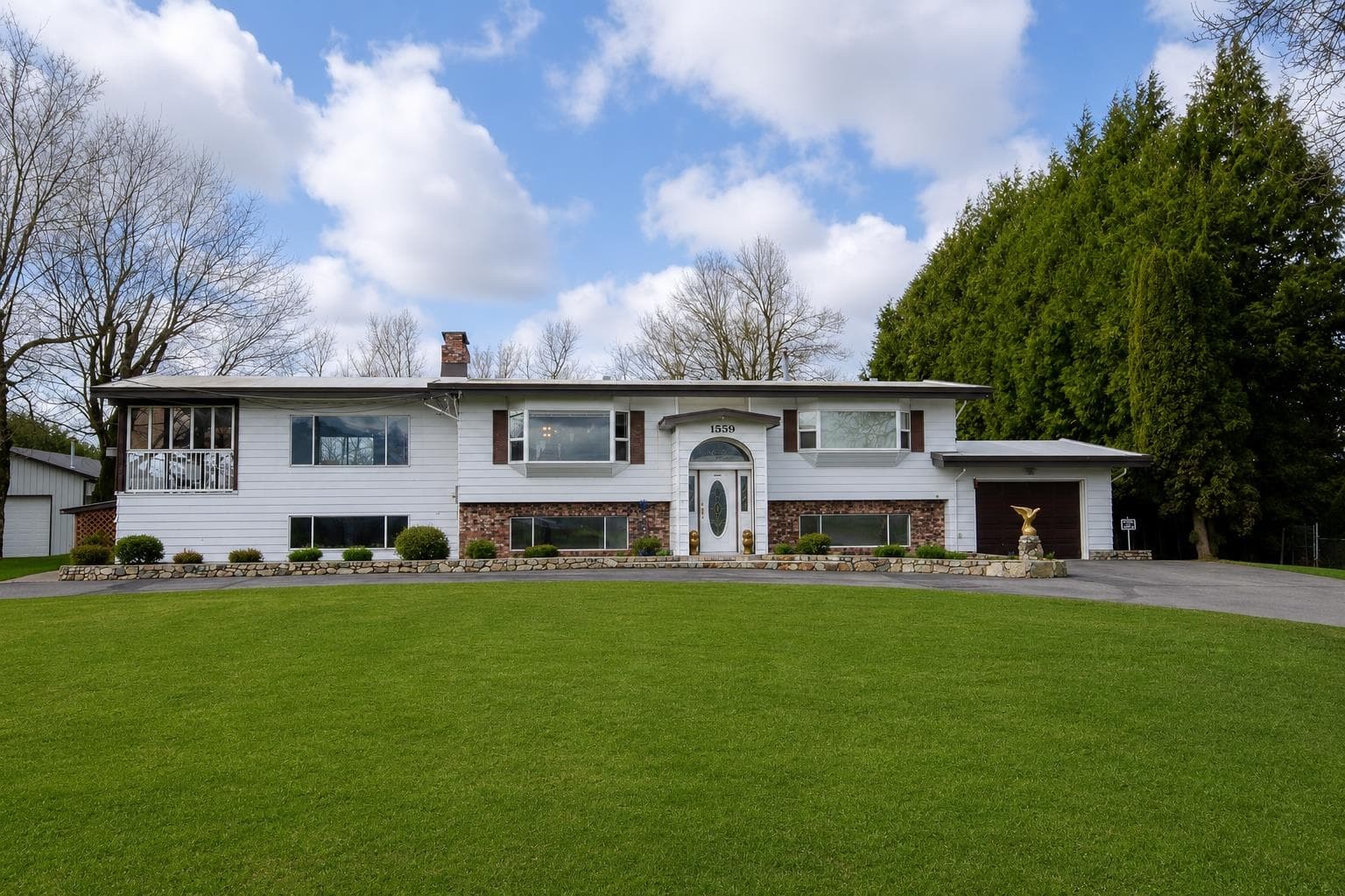 1559 Whatcom Road, Abbotsford